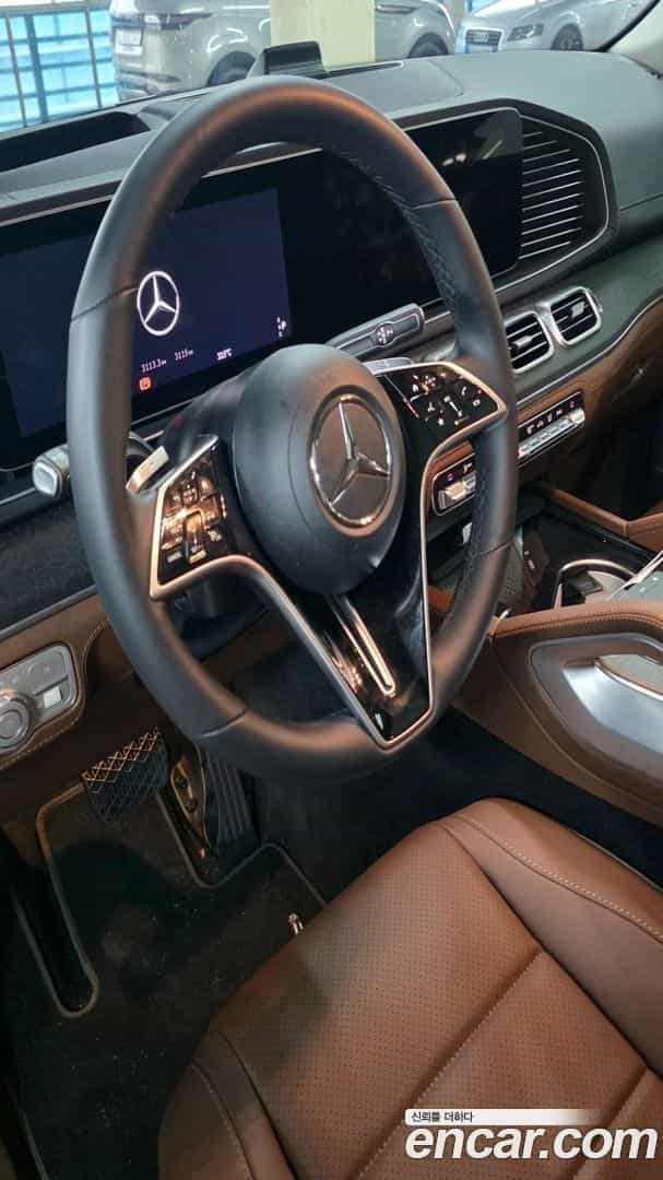GLE-Class Mercedes-Benz 2026.3-INNER-008