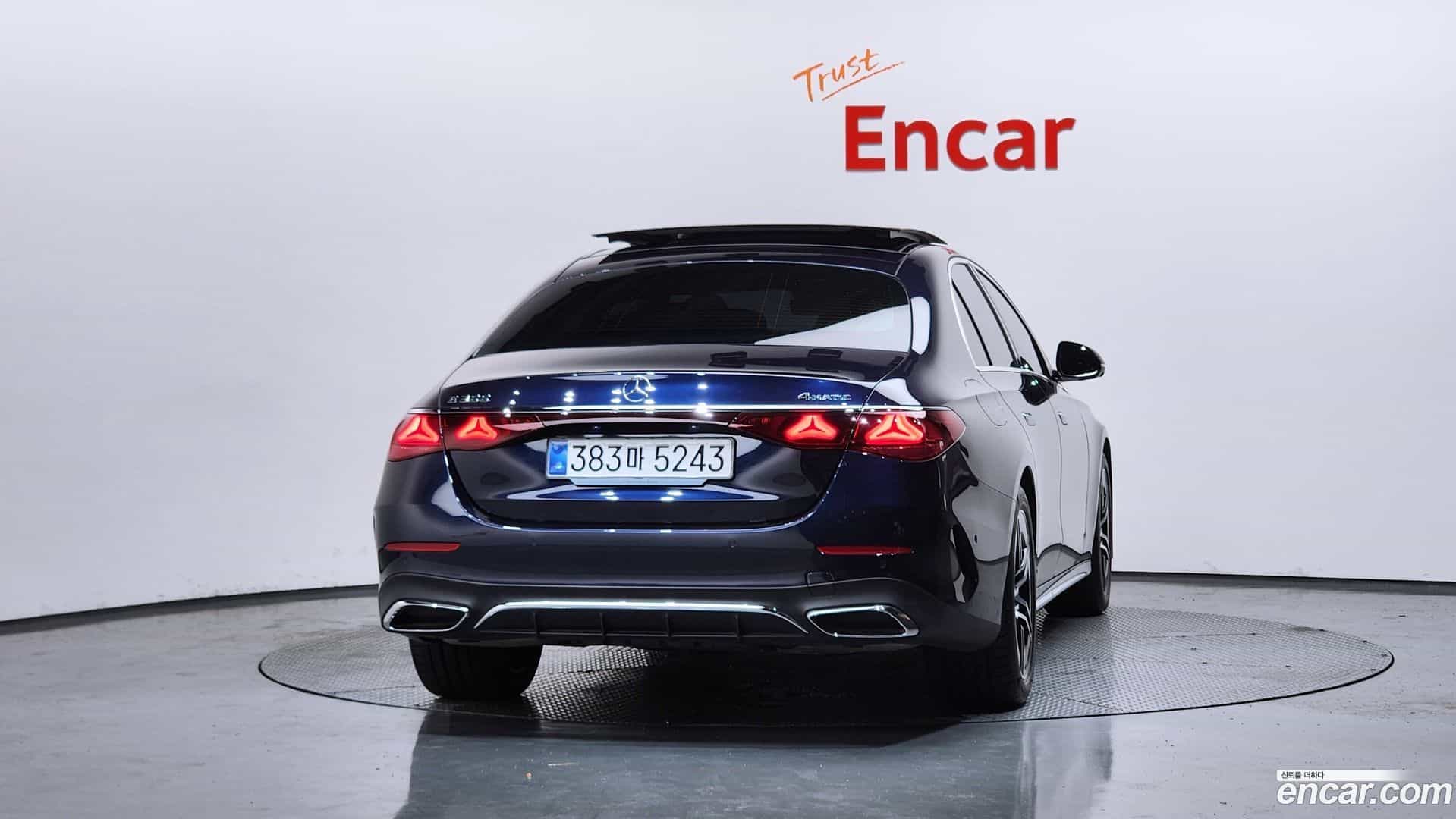 E-Class Mercedes-Benz 2025.8-OUTER-004