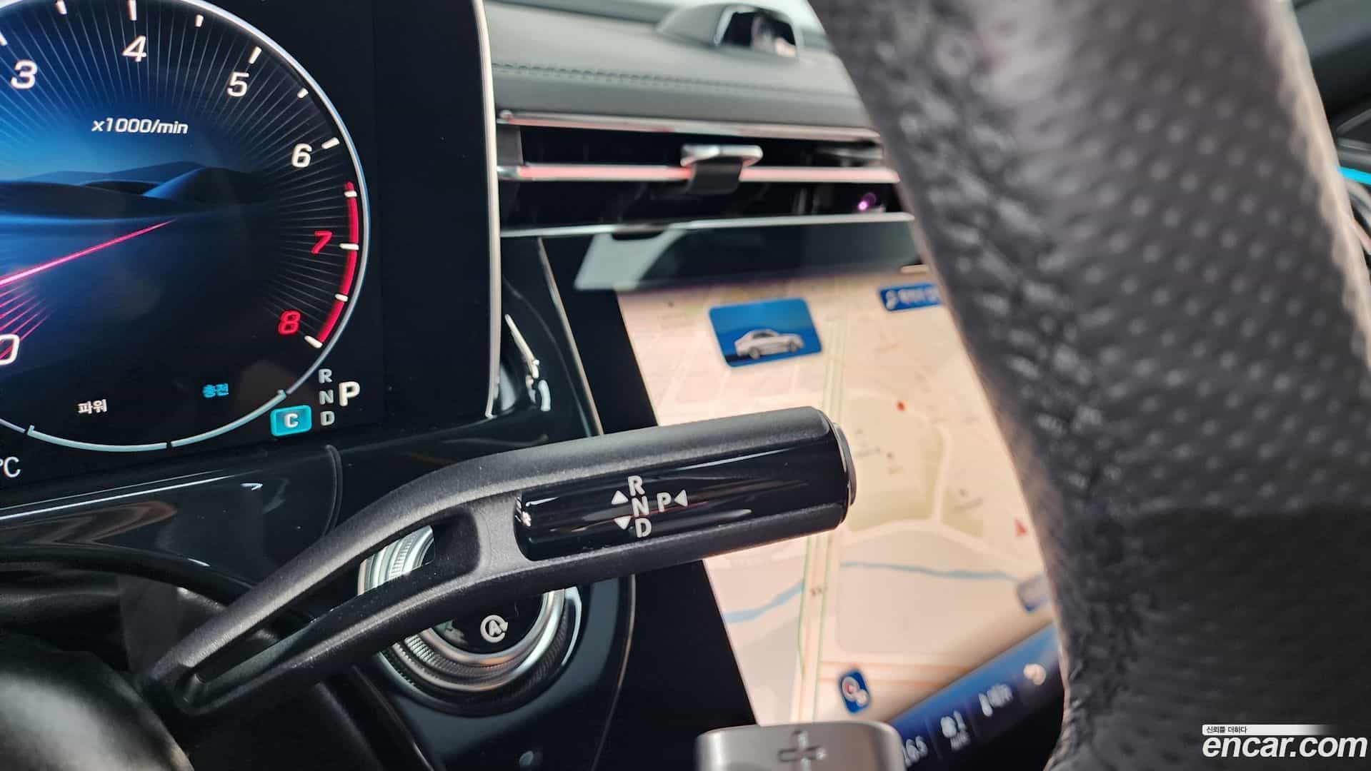 E-Class Mercedes-Benz 2025.8-INNER-009