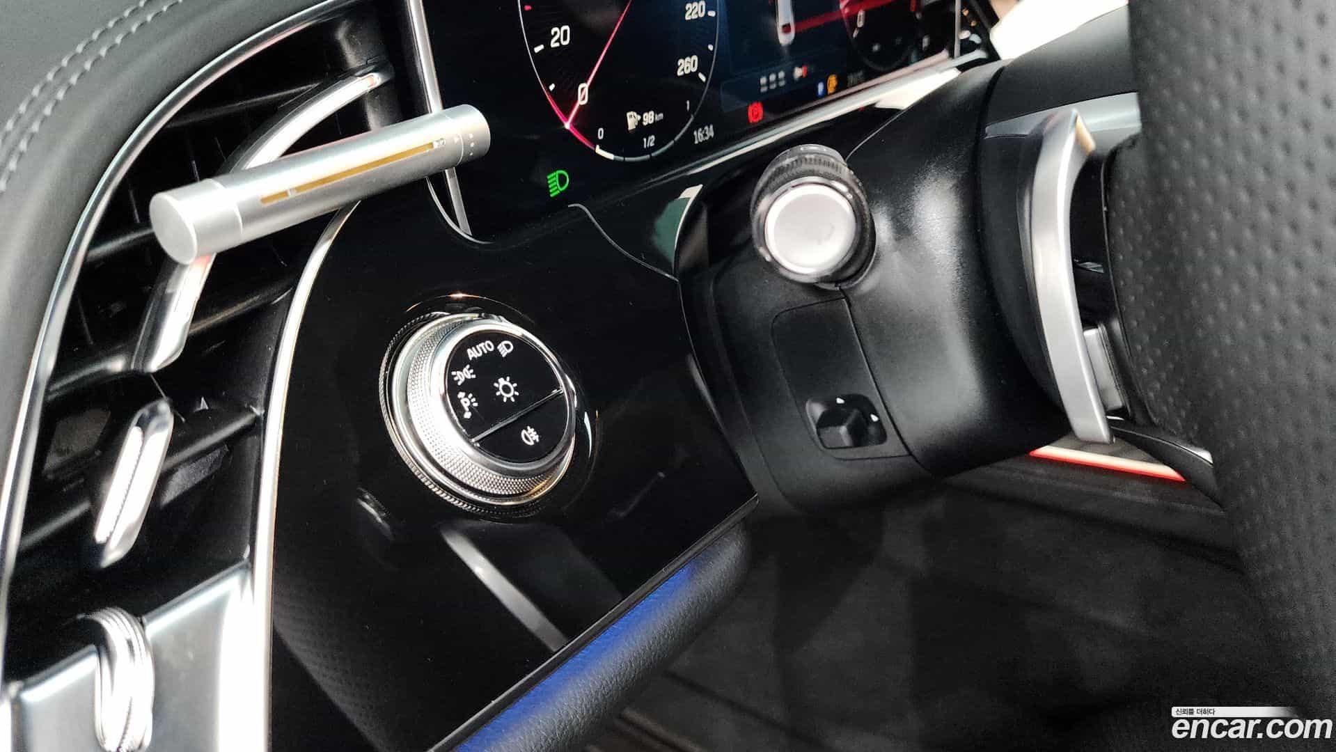 E-Class Mercedes-Benz 2025.8-OPTION-042