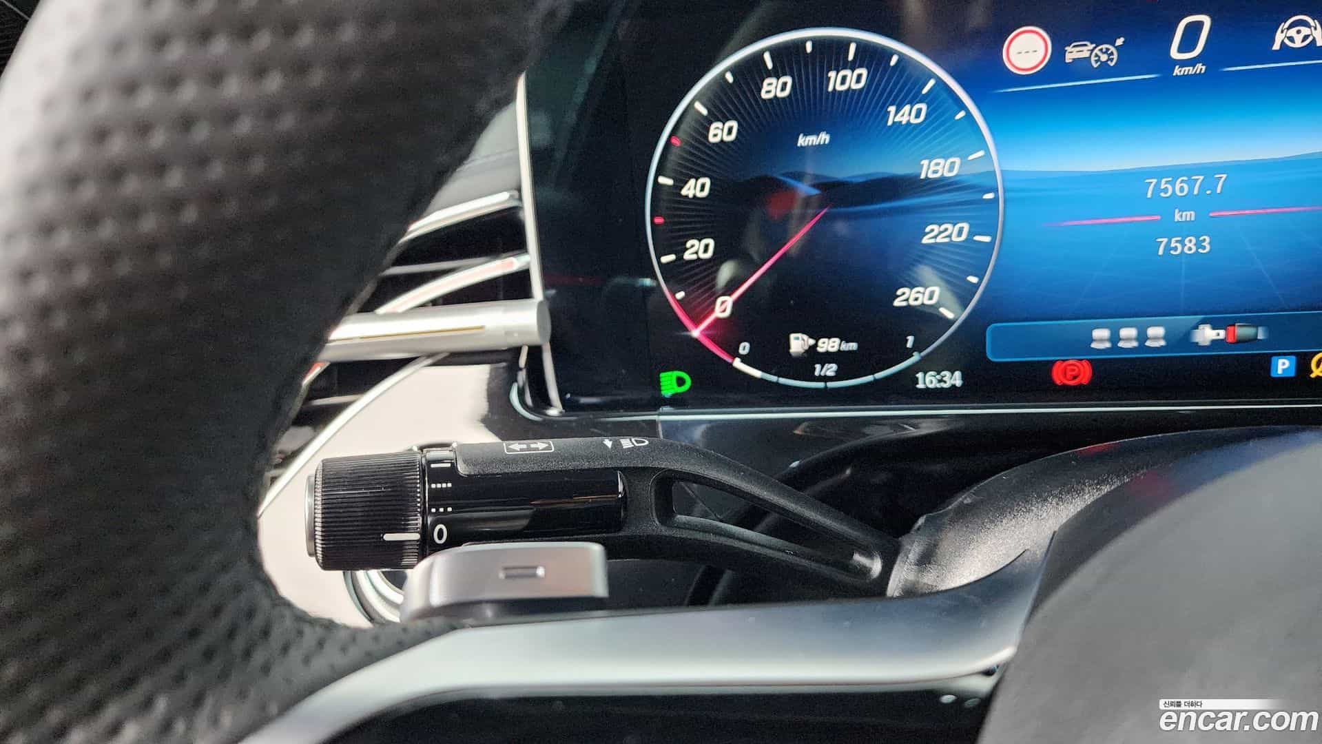 E-Class Mercedes-Benz 2025.8-OPTION-043