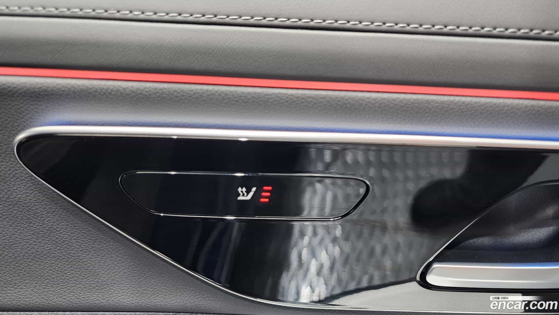 E-Class Mercedes-Benz 2025.8-OPTION-048
