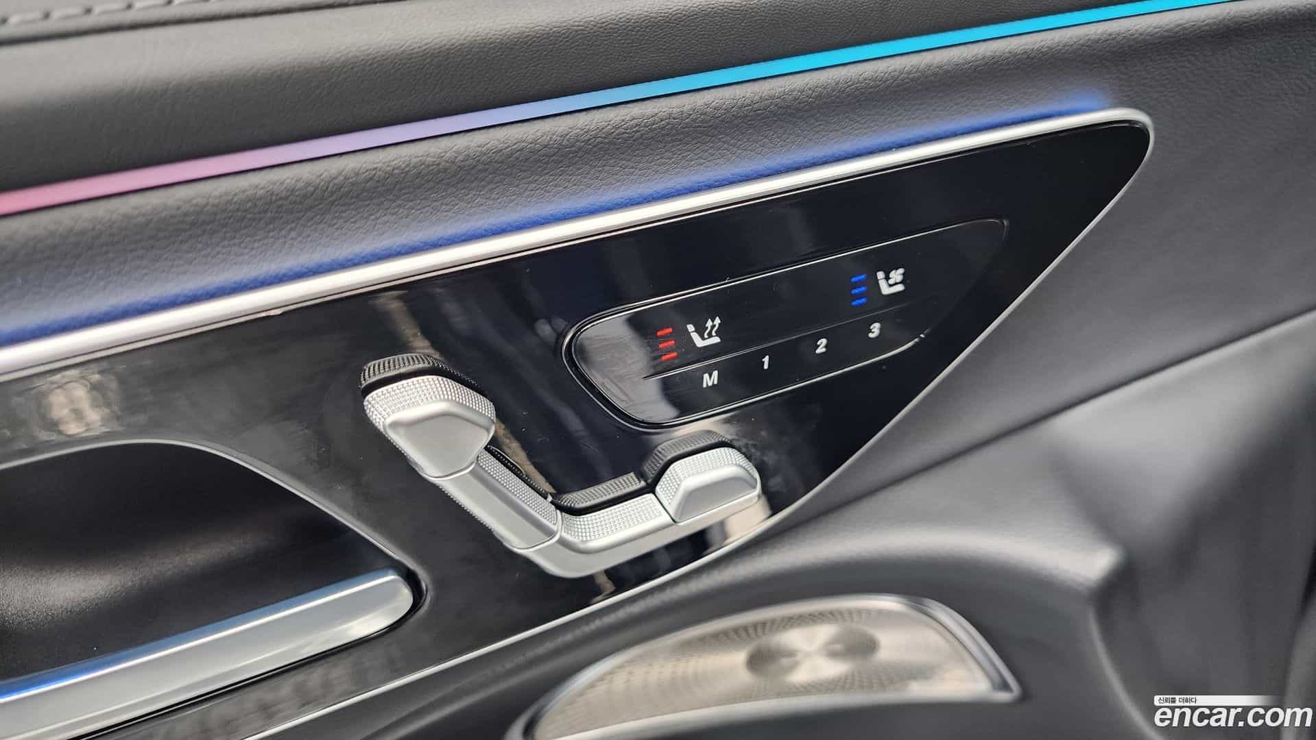 E-Class Mercedes-Benz 2025.8-OPTION-051