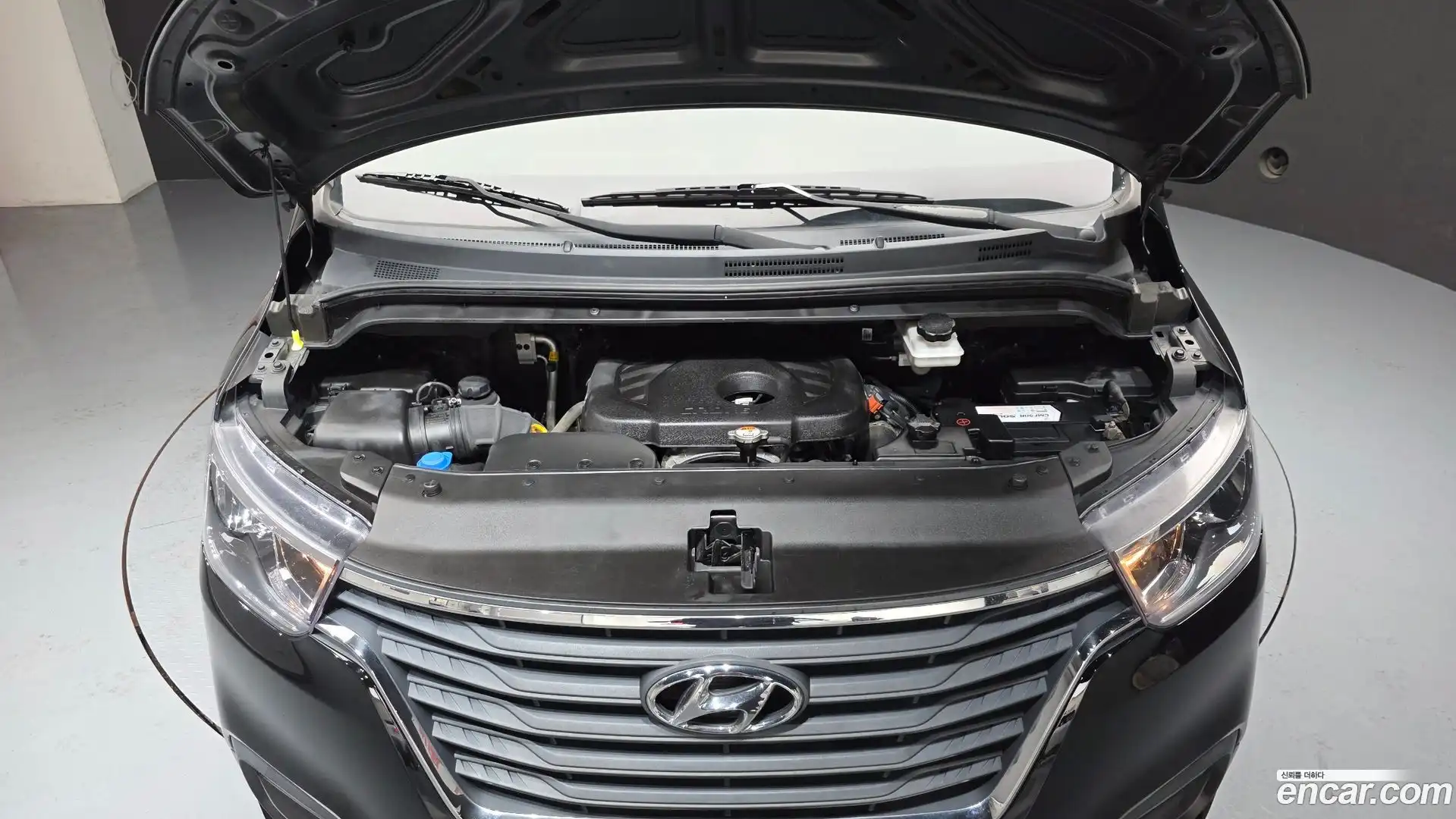 Starex Hyundai 2019.10-OUTER-006