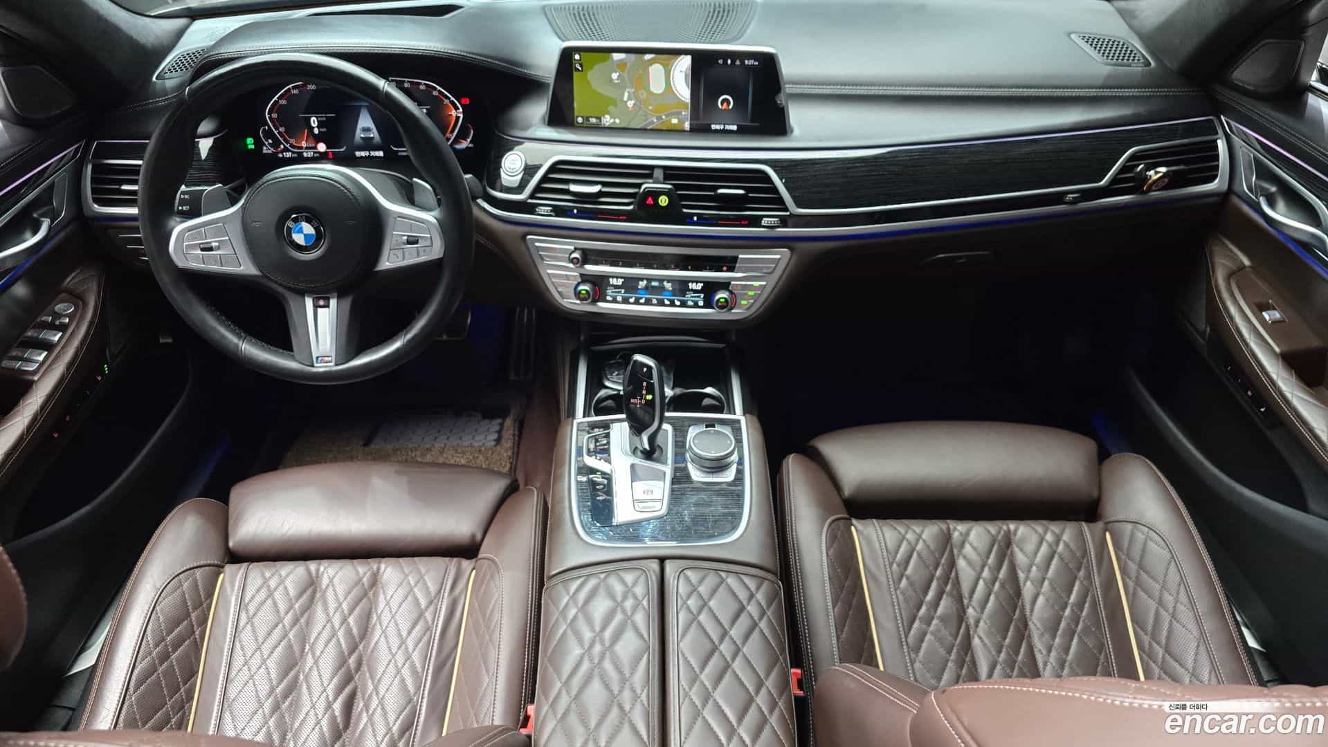 7-Series BMW 2021.9-INNER-007