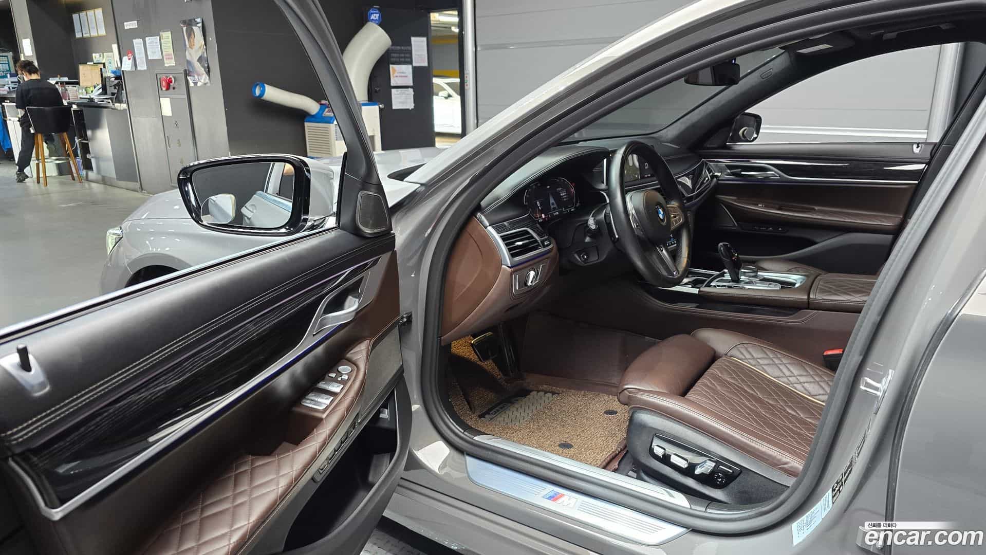 7-Series BMW 2021.9-INNER-010