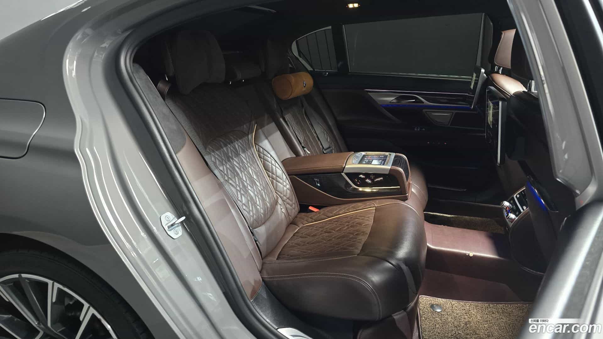 7-Series BMW 2021.9-OPTION-015