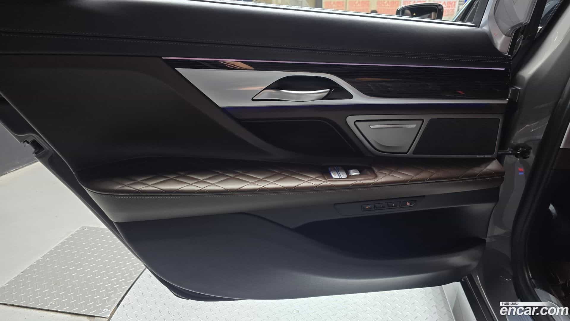 7-Series BMW 2021.9-INNER-035