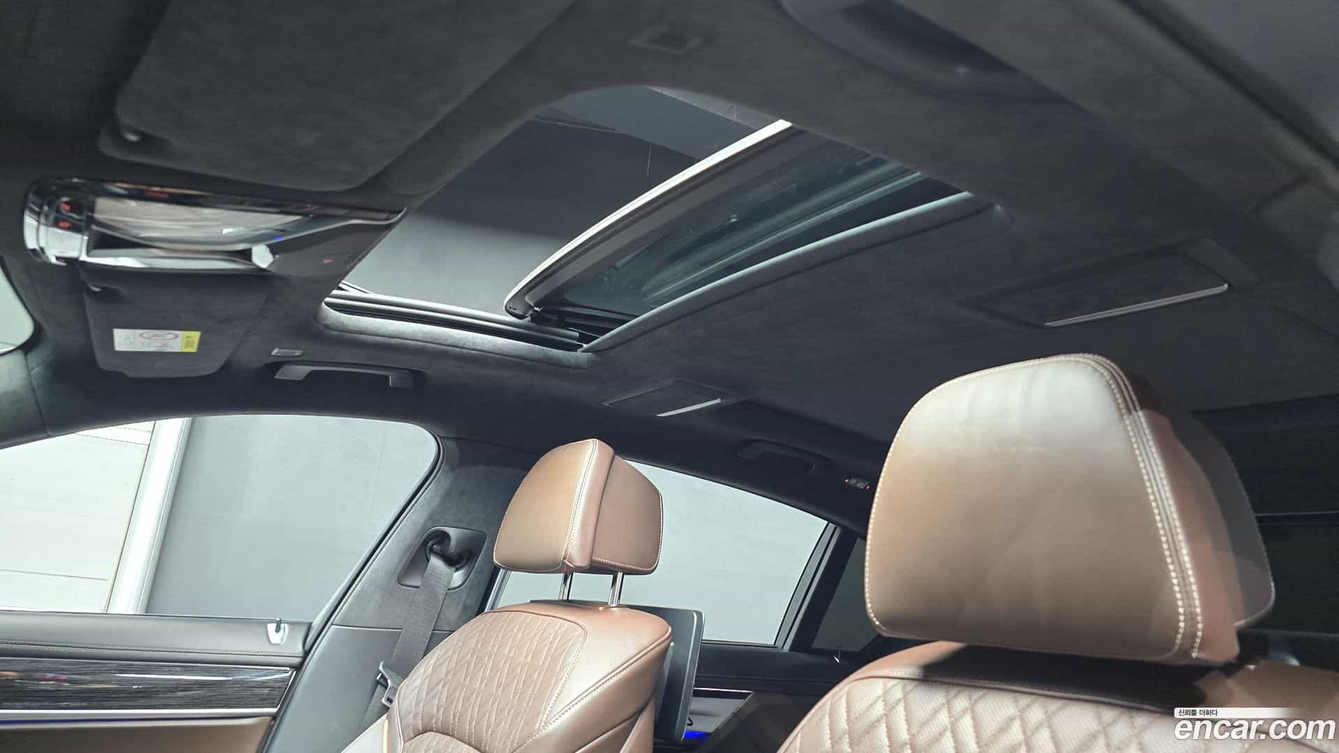 7-Series BMW 2021.9-OPTION-044