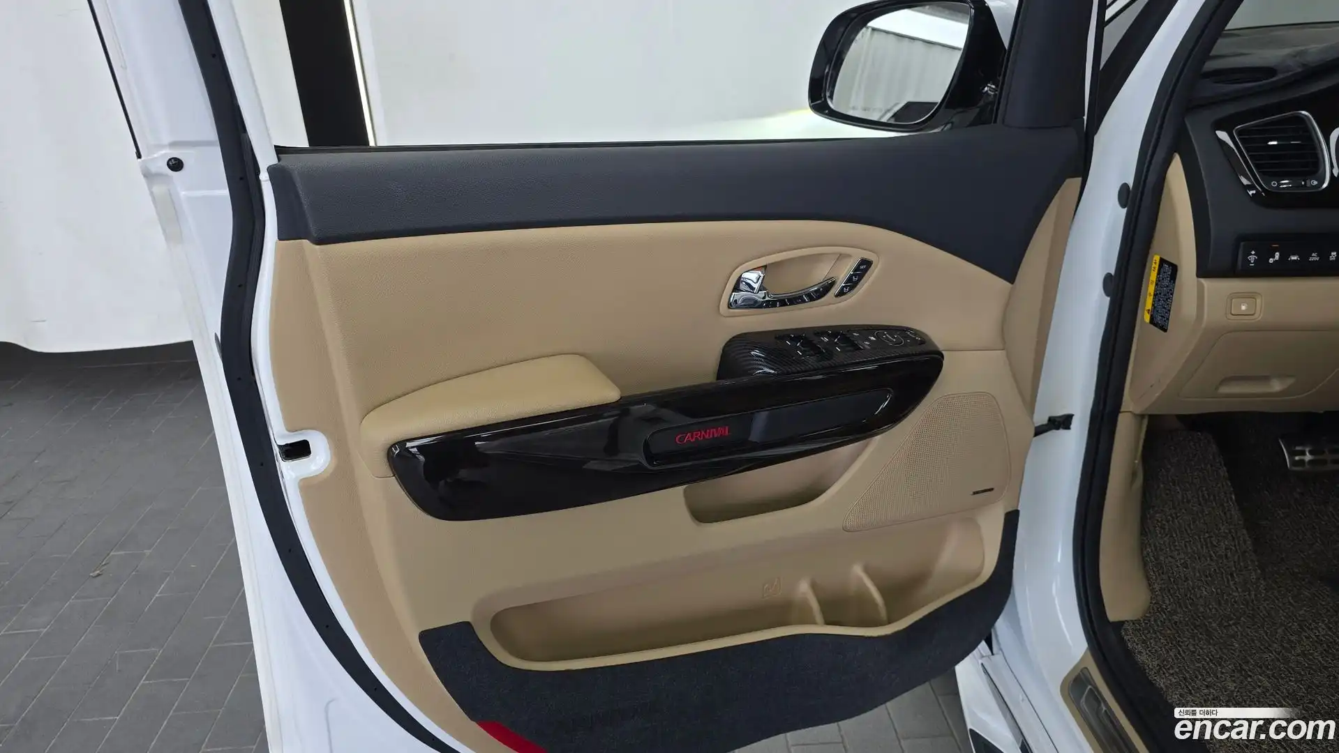 Canival Kia 2018.9-INNER-034