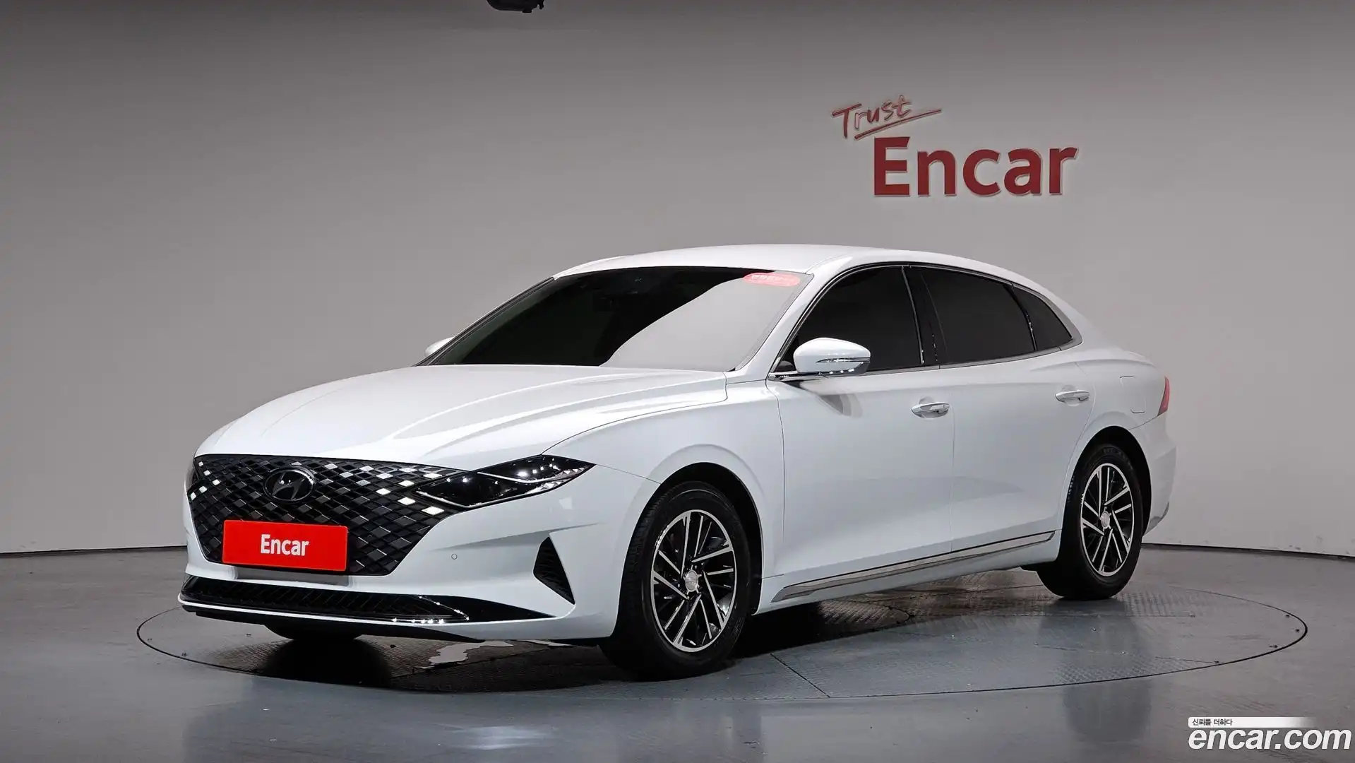 Grandeur Hyundai 2022.7-THUMBNAIL-011