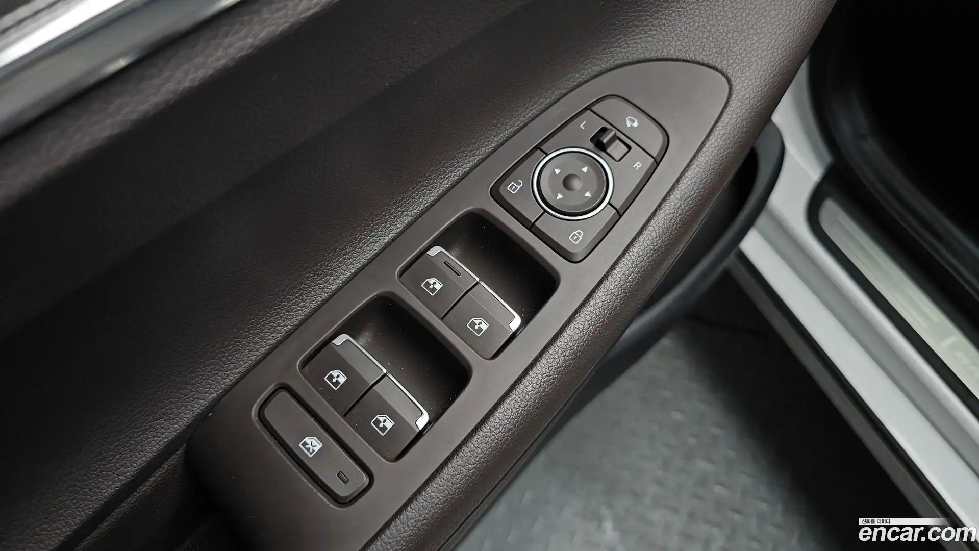 Grandeur Hyundai 2022.7-OPTION-024