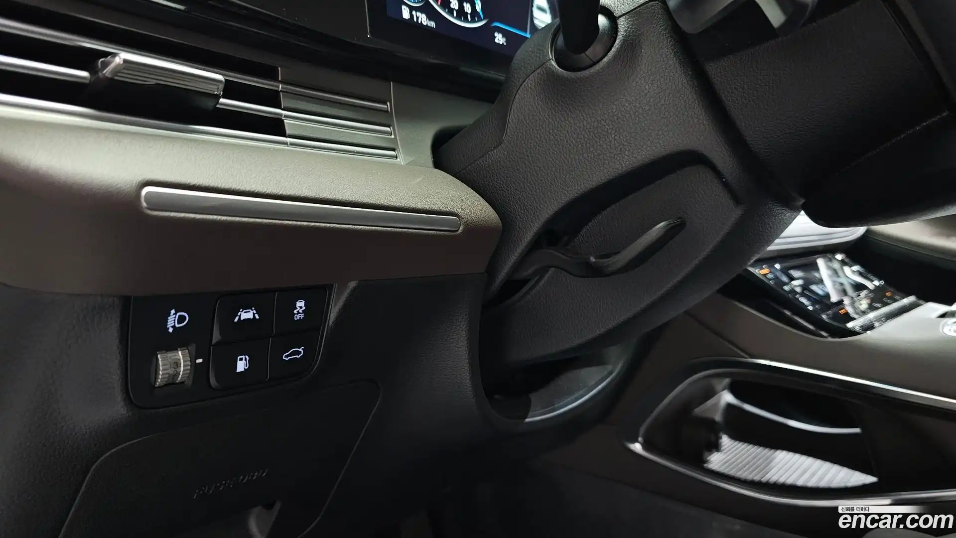 Grandeur Hyundai 2022.7-OPTION-040
