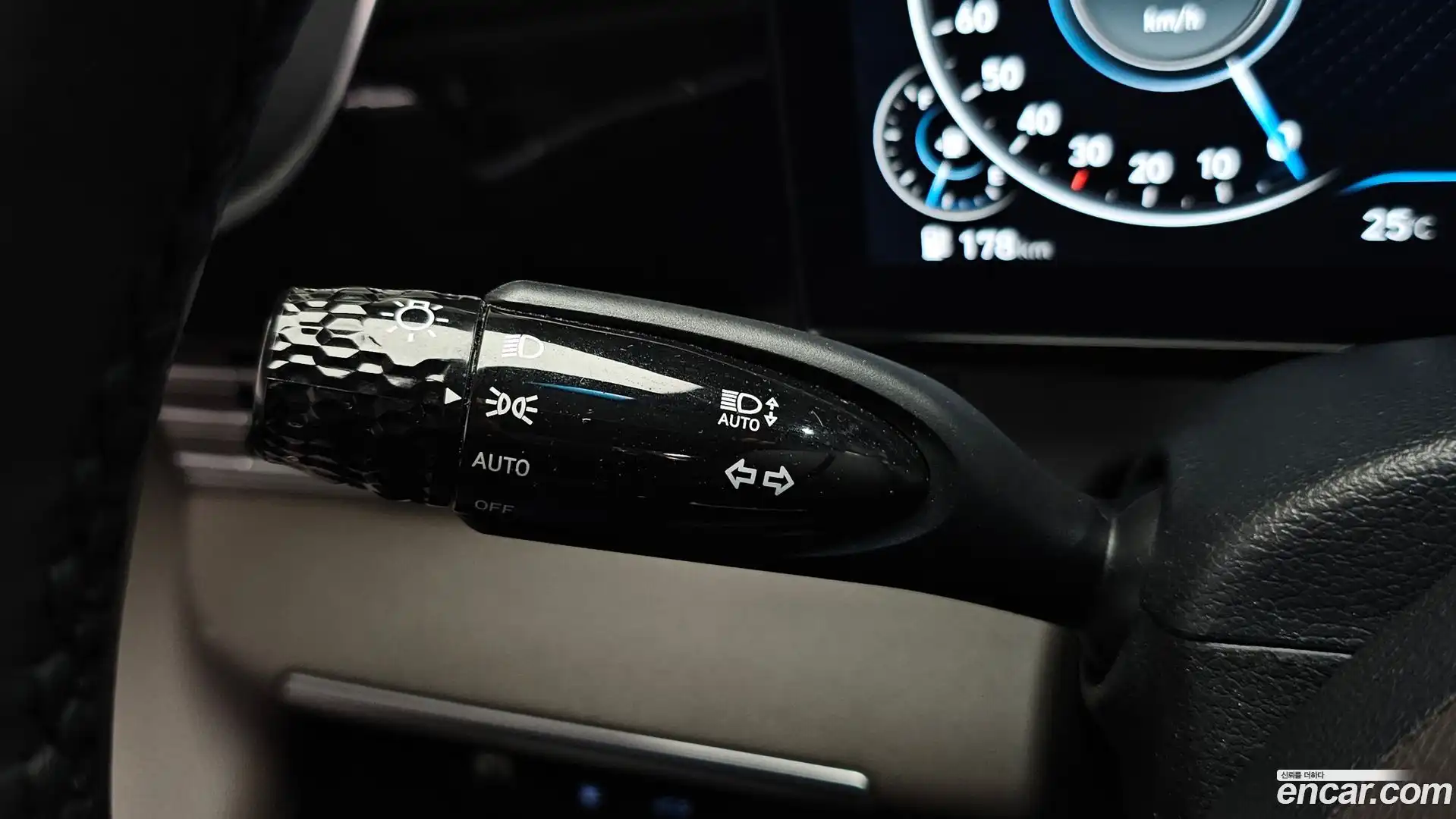 Grandeur Hyundai 2022.7-OPTION-044