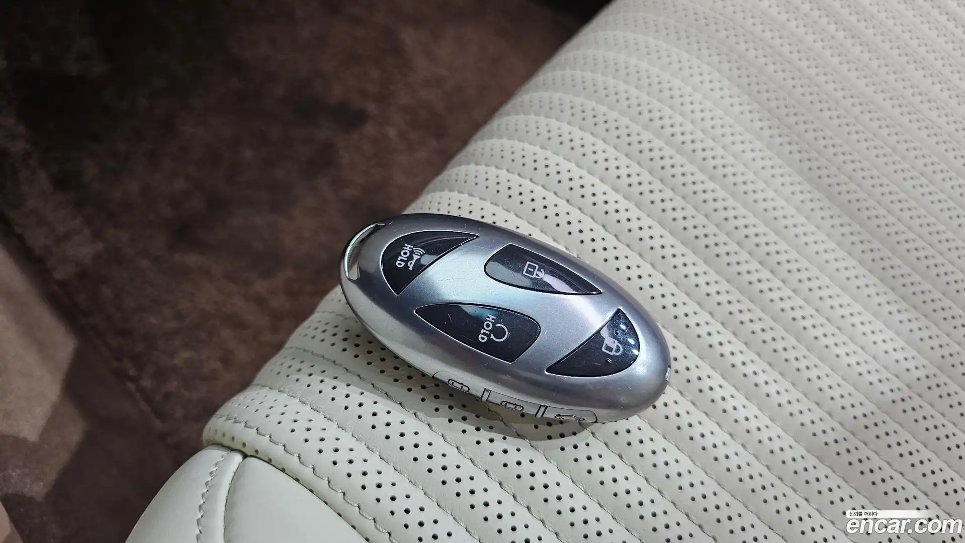 Grandeur Hyundai 2023.4-OPTION-019