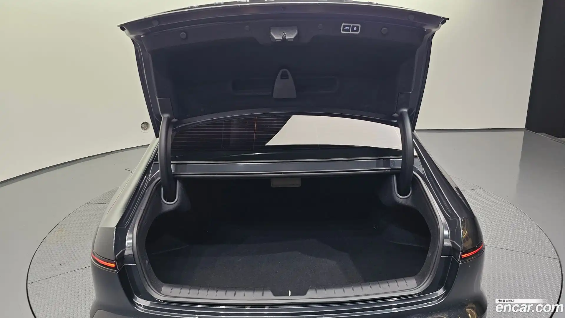 Grandeur Hyundai 2023.4-OPTION-021