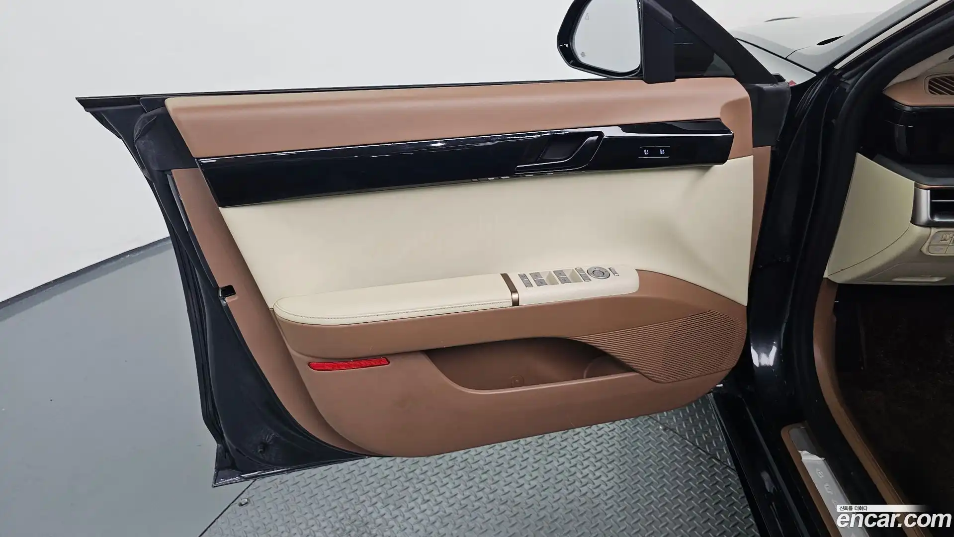 Grandeur Hyundai 2023.4-INNER-034