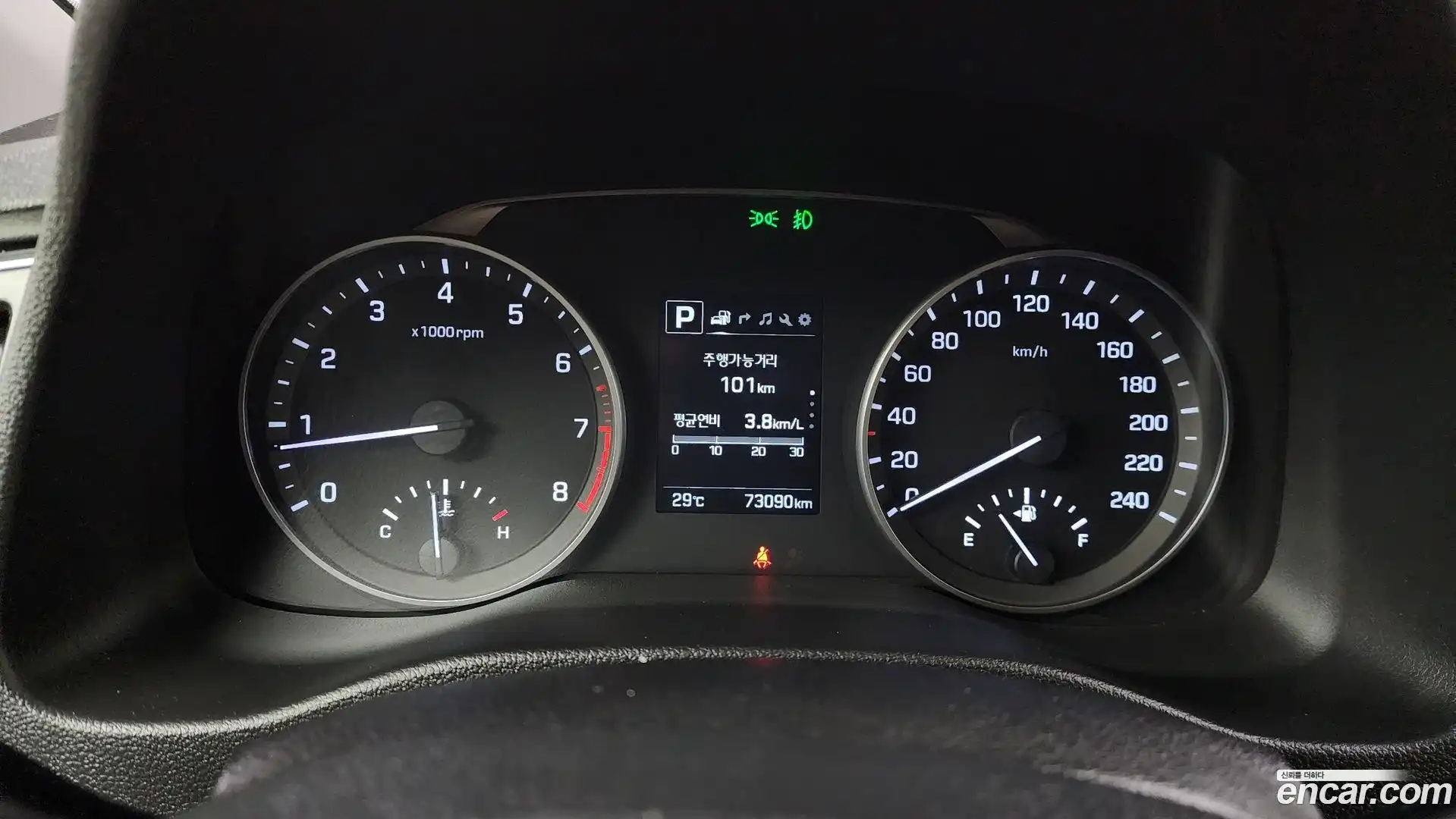 AVANTE Hyundai 2018.6-INNER-008