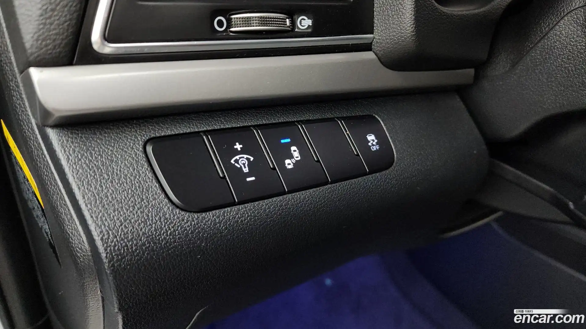 AVANTE Hyundai 2018.6-OPTION-020