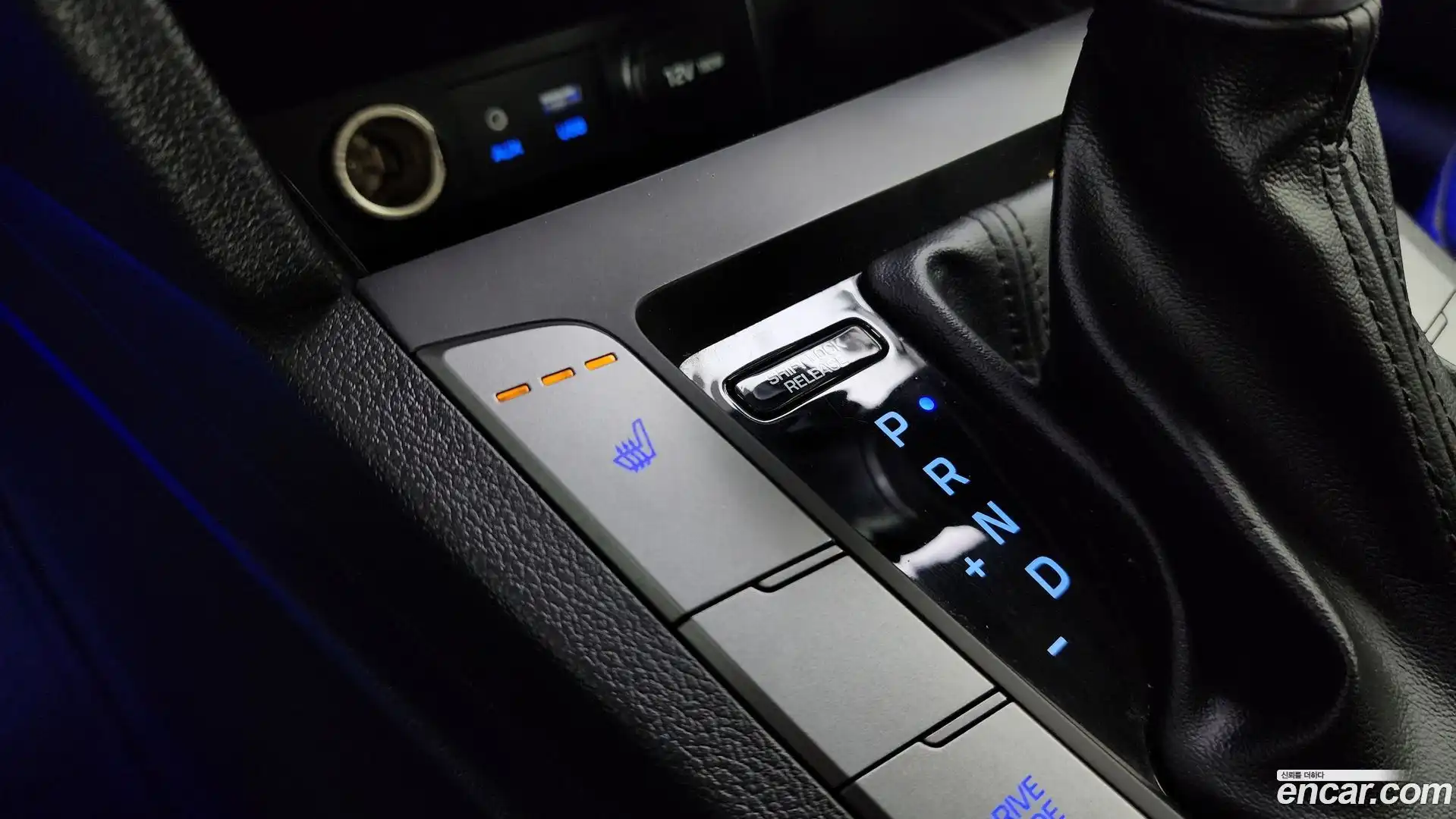 AVANTE Hyundai 2018.6-OPTION-040