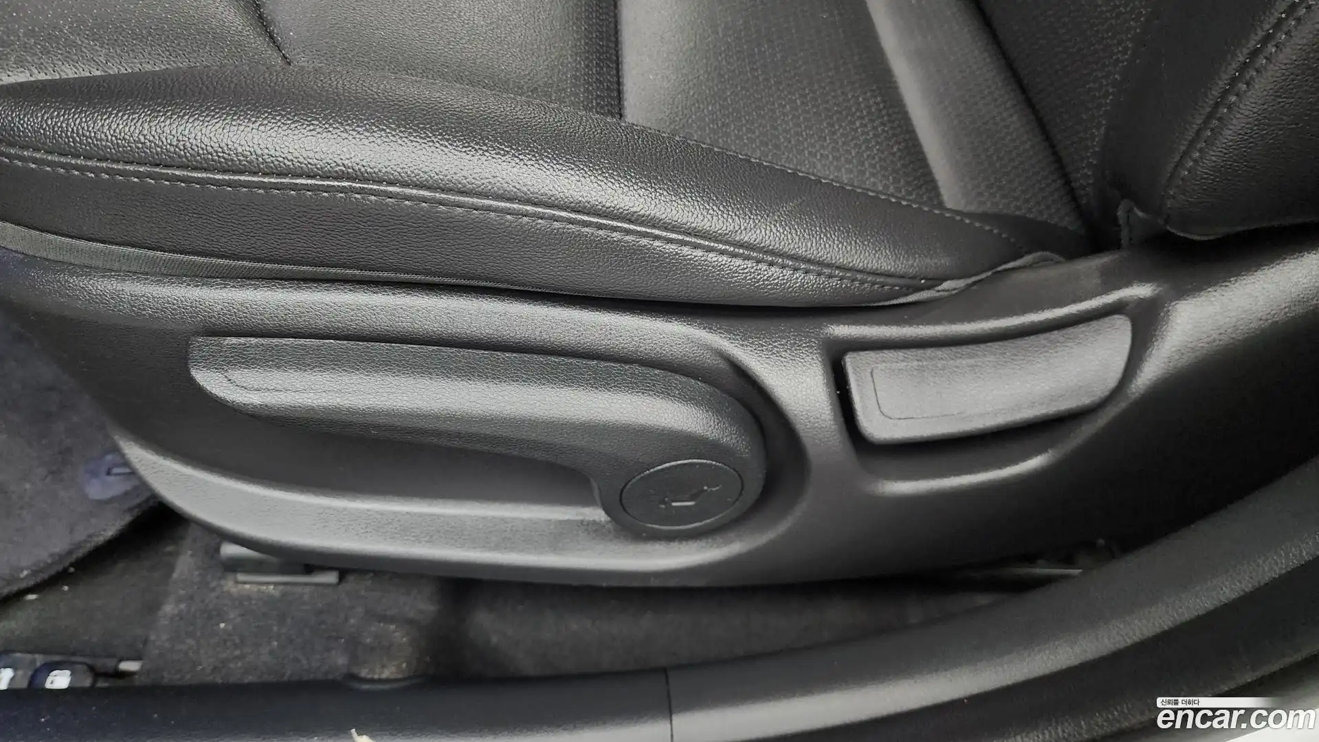 AVANTE Hyundai 2018.6-OPTION-043
