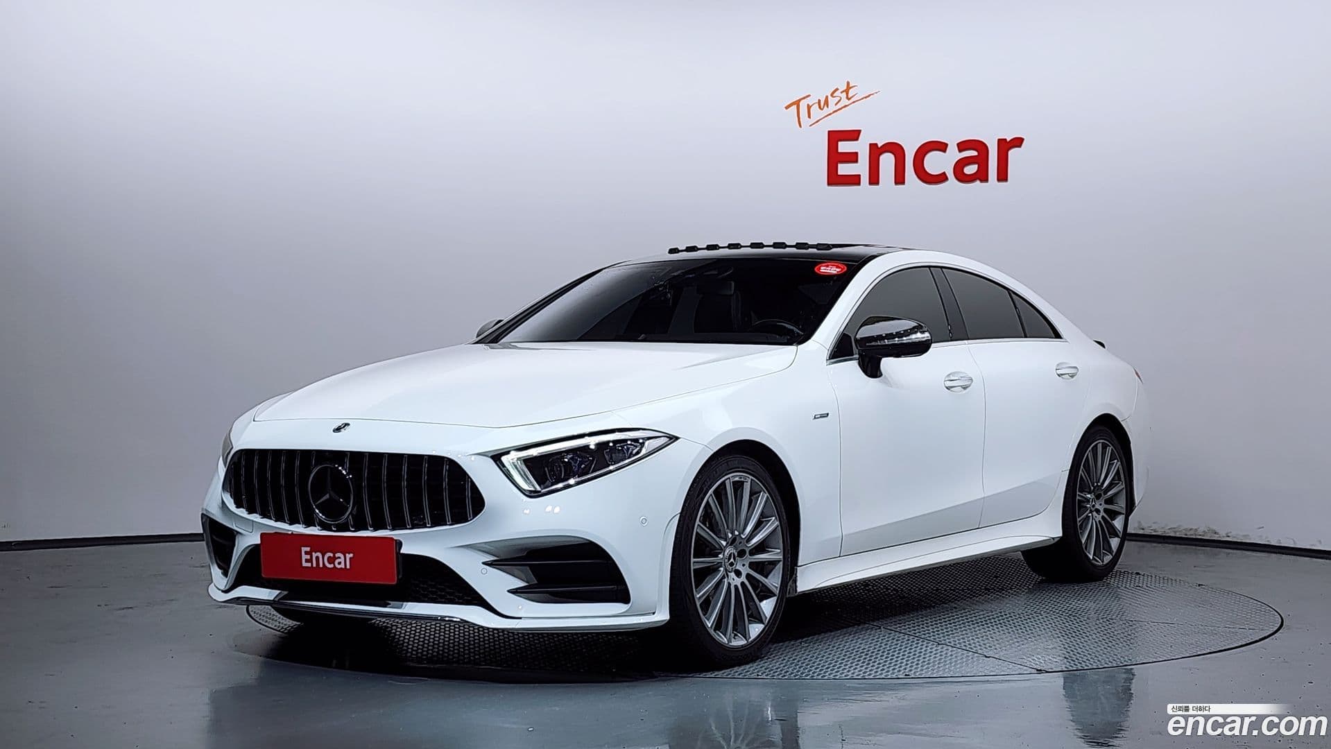 Main__Slider__Photo:CLS-Class Mercedes-Benz 2018.10-0