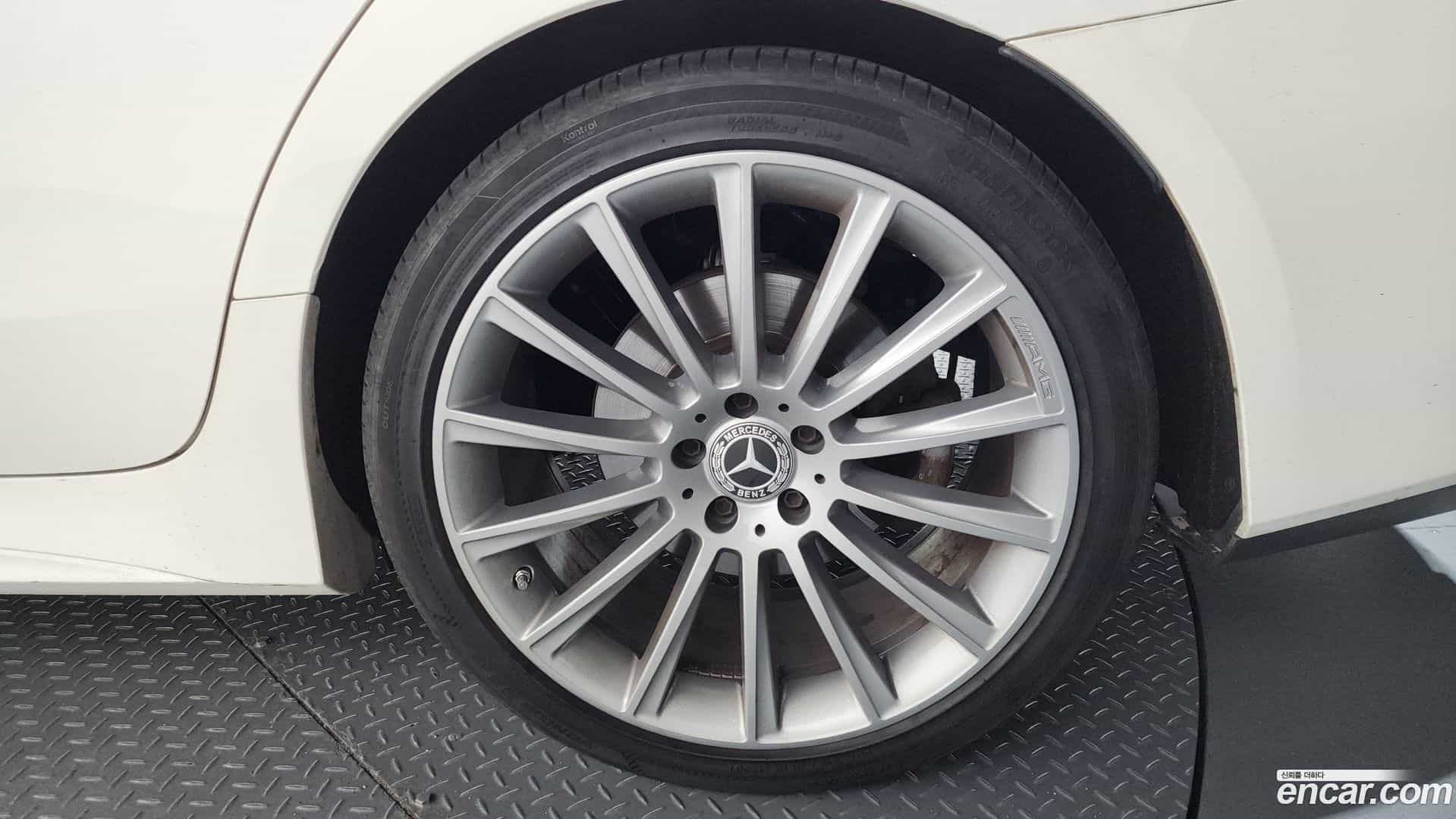 CLS-Class Mercedes-Benz 2018.10-OUTER-031
