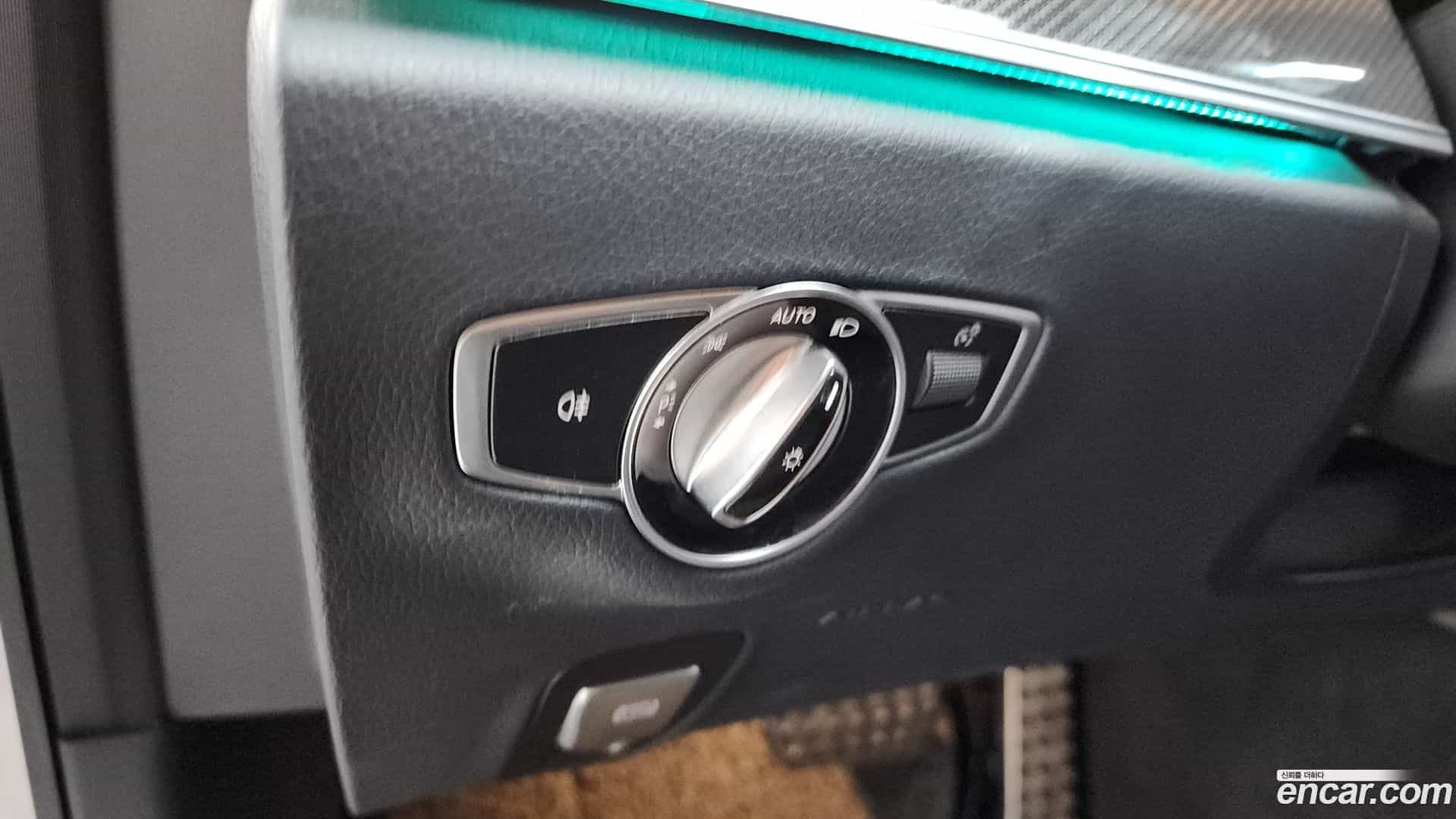 CLS-Class Mercedes-Benz 2018.10-OPTION-041