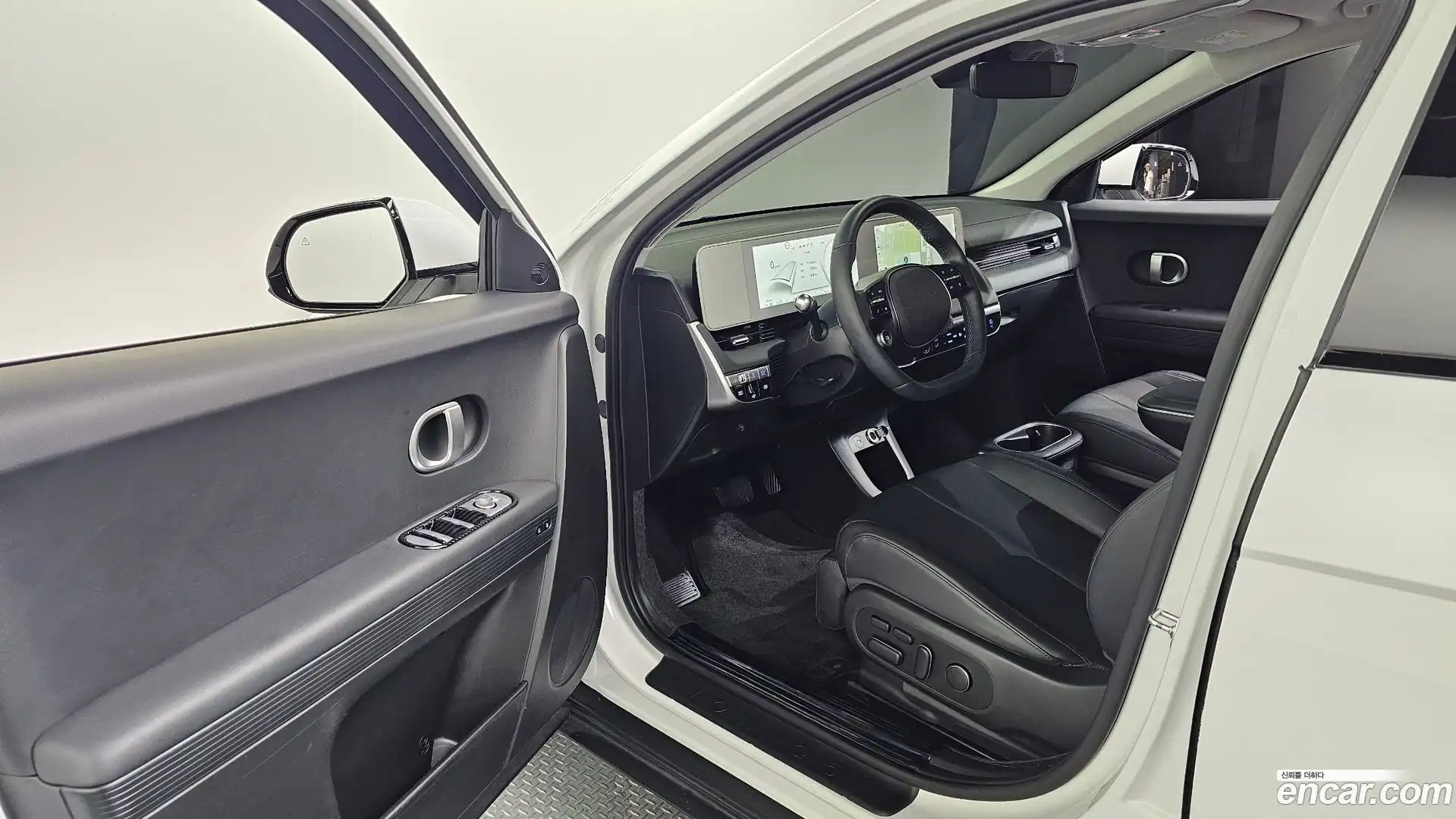 Ioniq5 Hyundai 2023.10-INNER-010