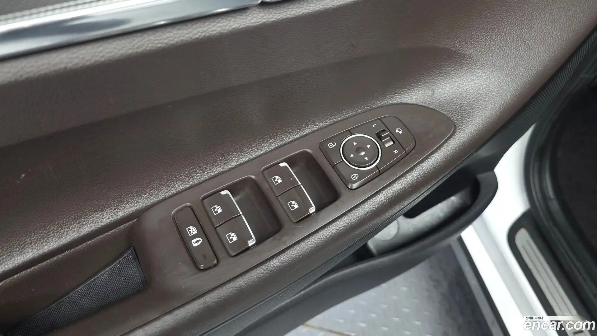 Grandeur Hyundai 2021.5-OPTION-041