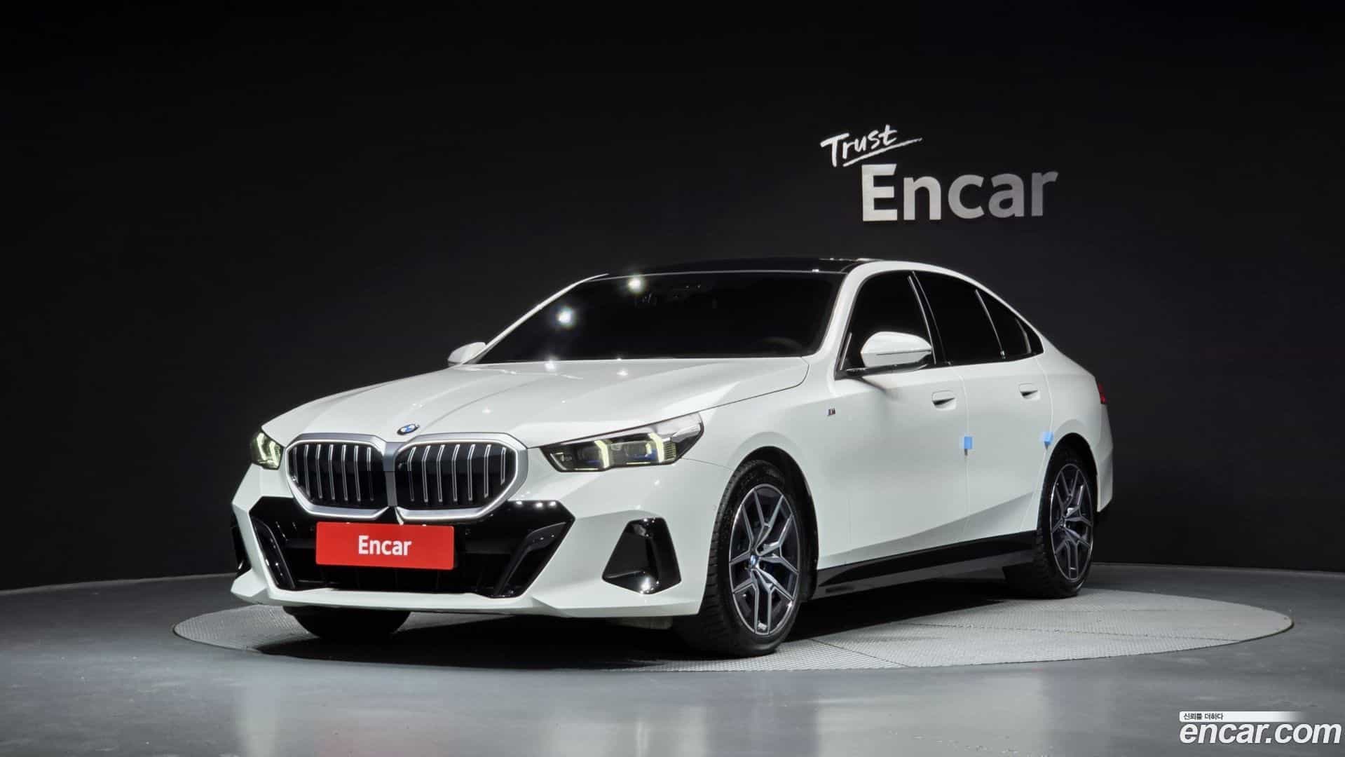 5-Series BMW 2023.10-OUTER-001