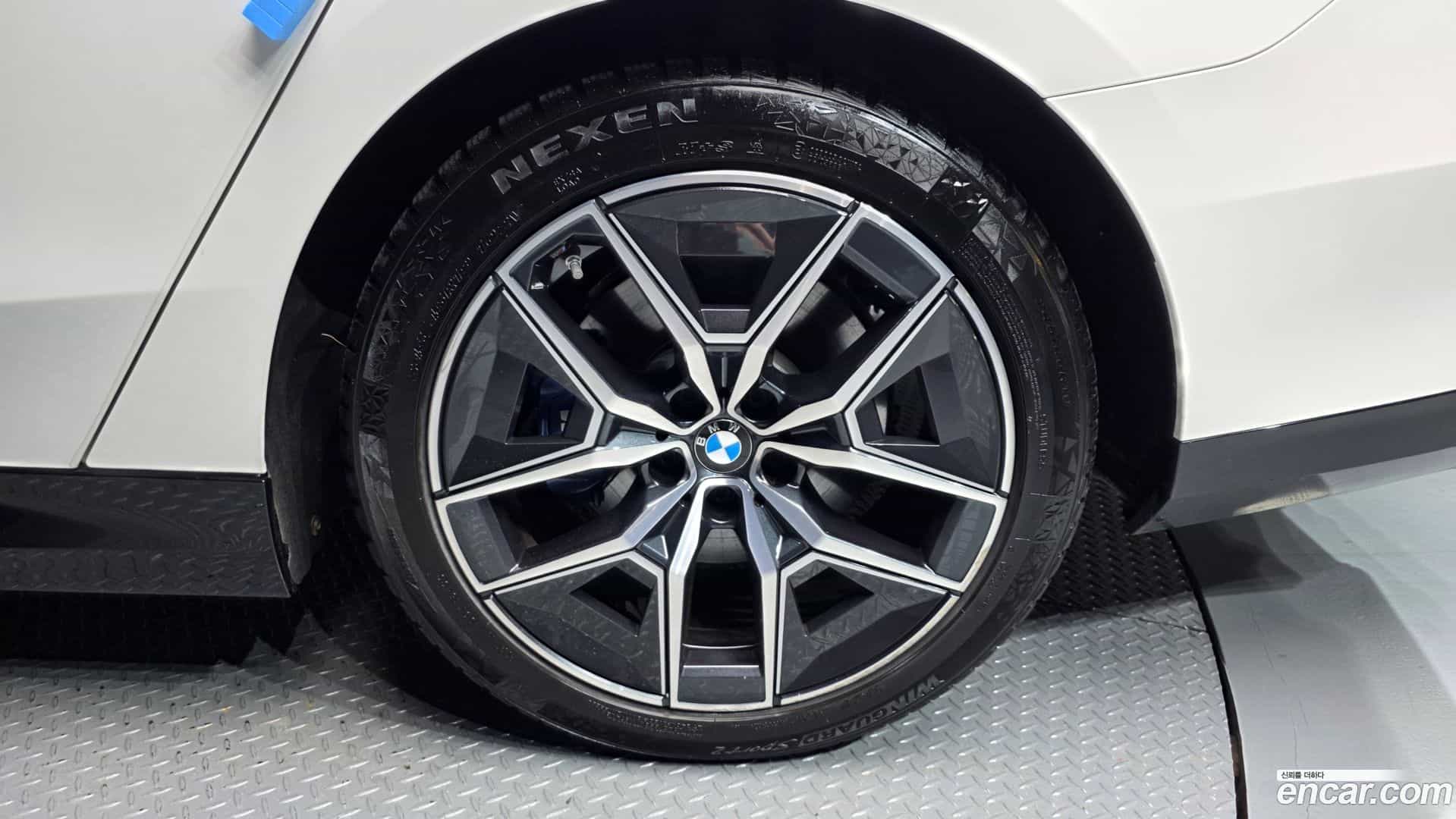 5-Series BMW 2023.10-OUTER-031