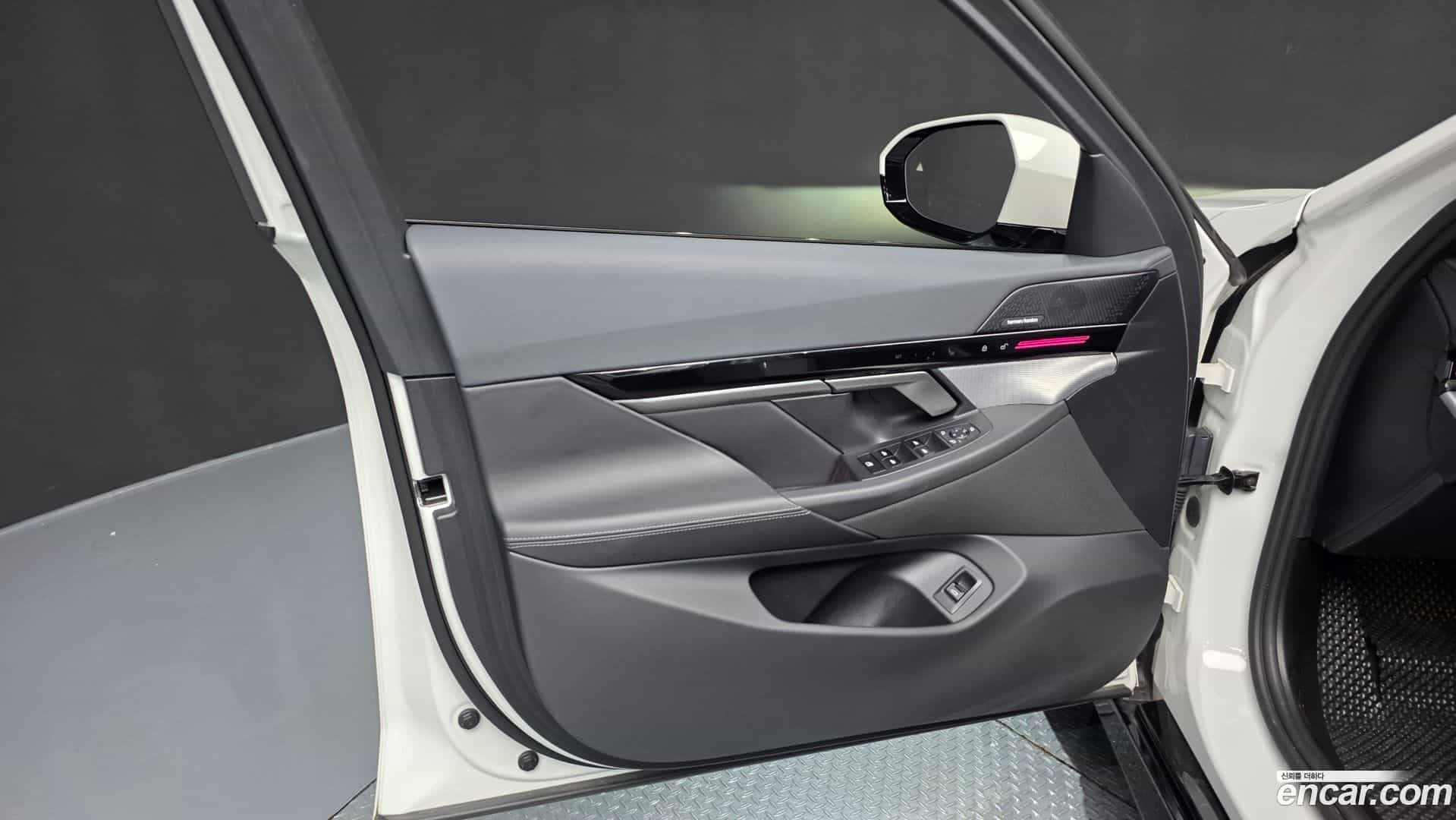5-Series BMW 2023.10-INNER-034