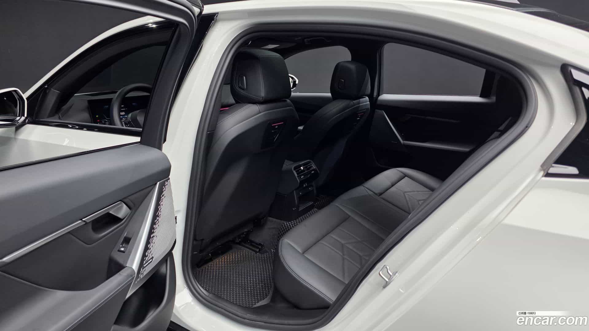 5-Series BMW 2023.10-INNER-036