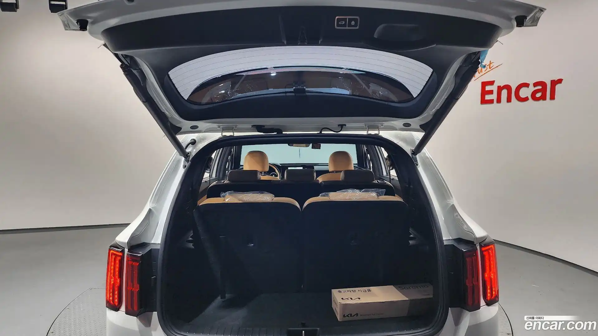 Sorento Kia 2023.4-OPTION-023