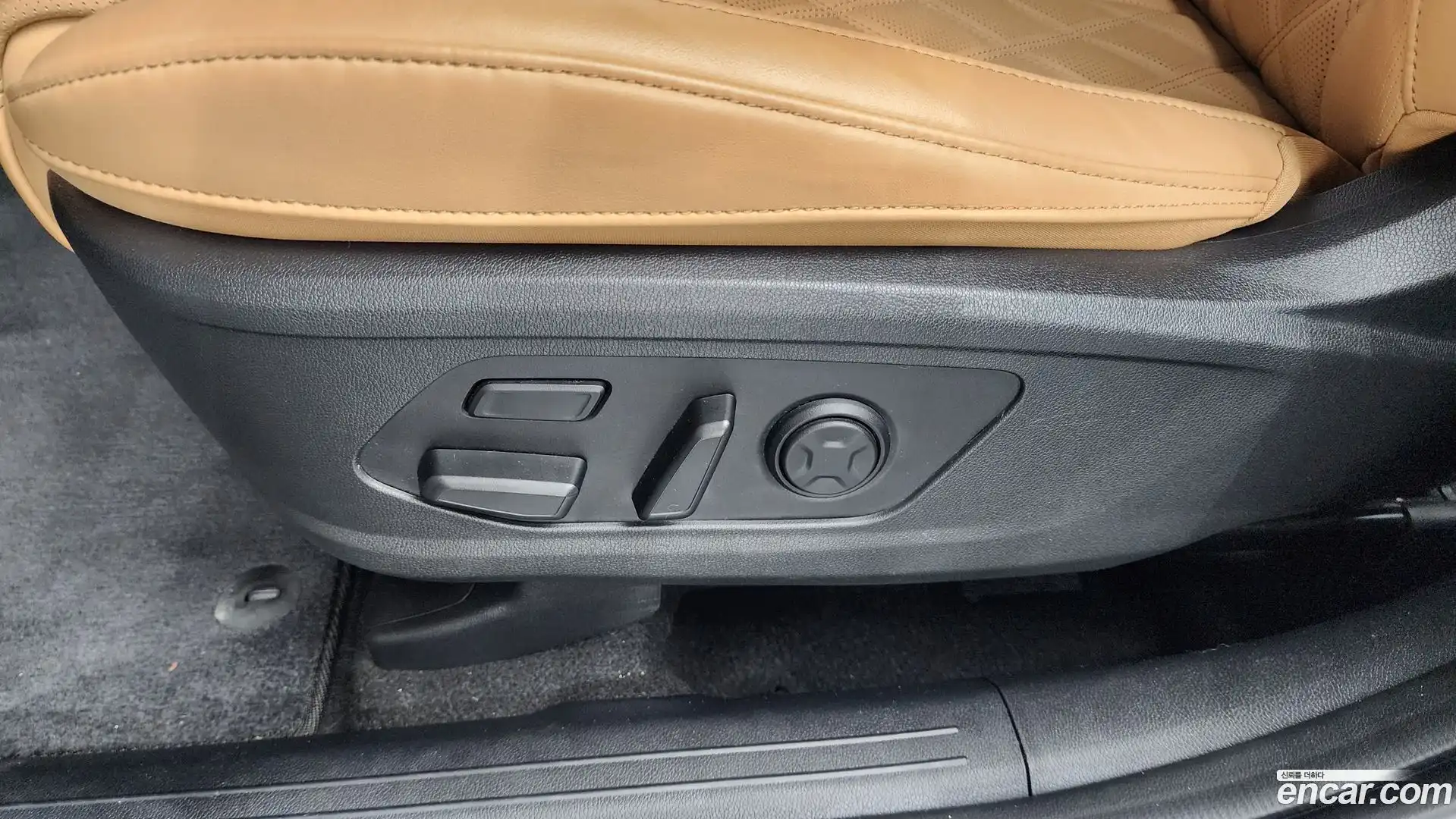 Sorento Kia 2023.4-OPTION-044