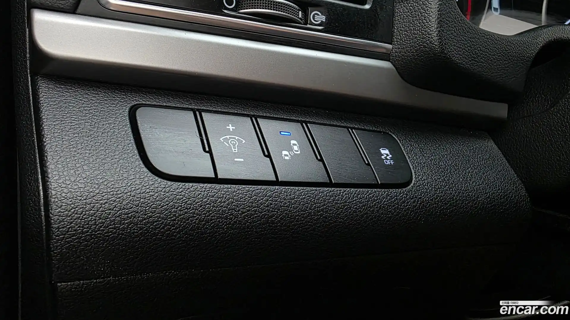AVANTE Hyundai 2018.7-OPTION-022