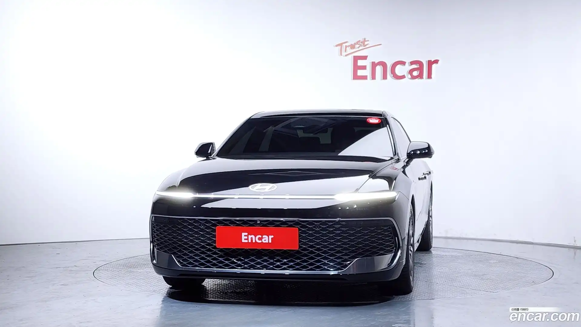 Grandeur Hyundai 2026.5-OUTER-003