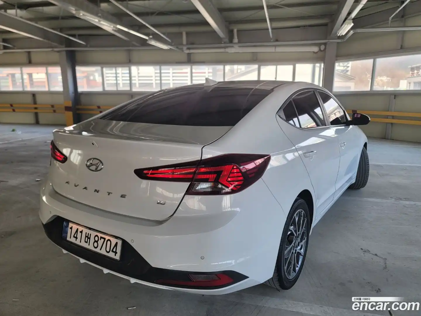 AVANTE Hyundai 2019.2-INNER-007
