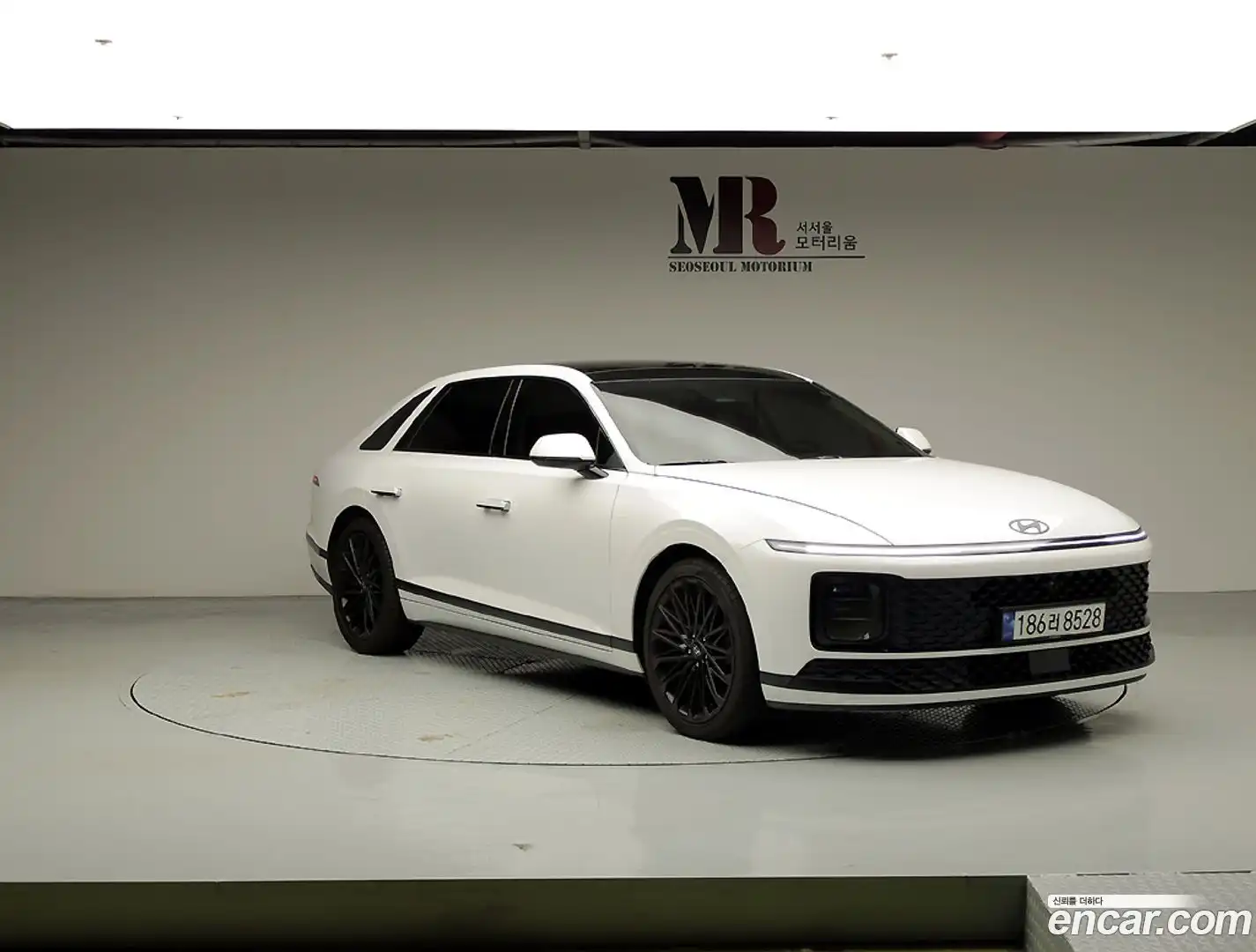 Grandeur Hyundai 2023.3-OUTER-002
