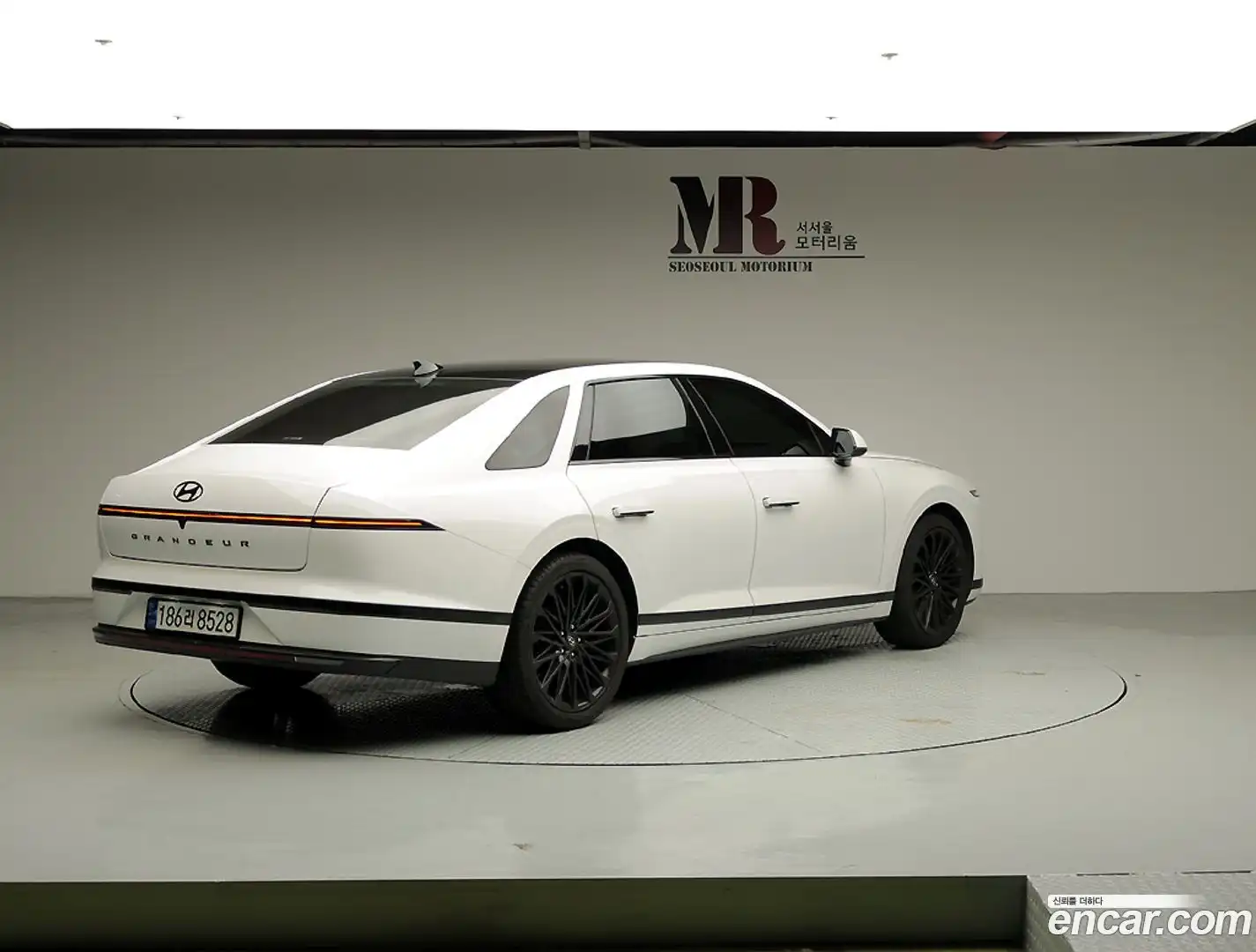 Grandeur Hyundai 2023.3-OUTER-003
