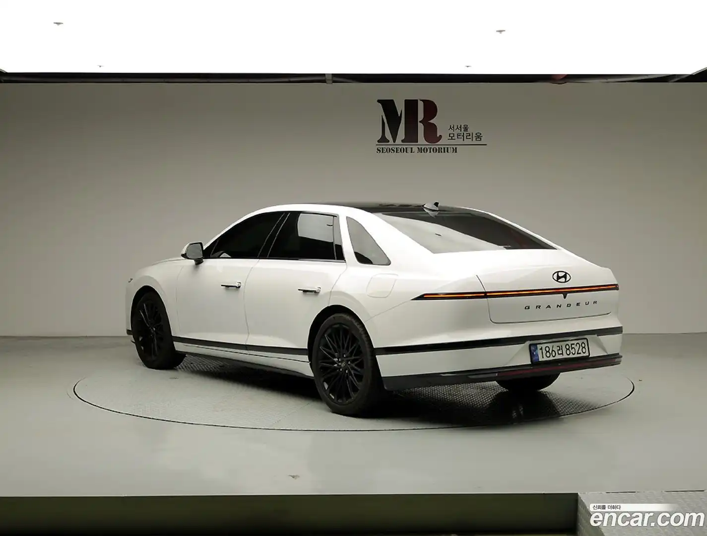 Grandeur Hyundai 2023.3-OUTER-004