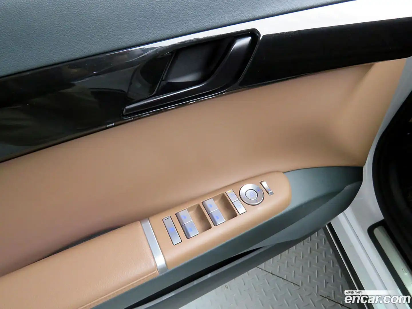 Grandeur Hyundai 2023.3-OPTION-019