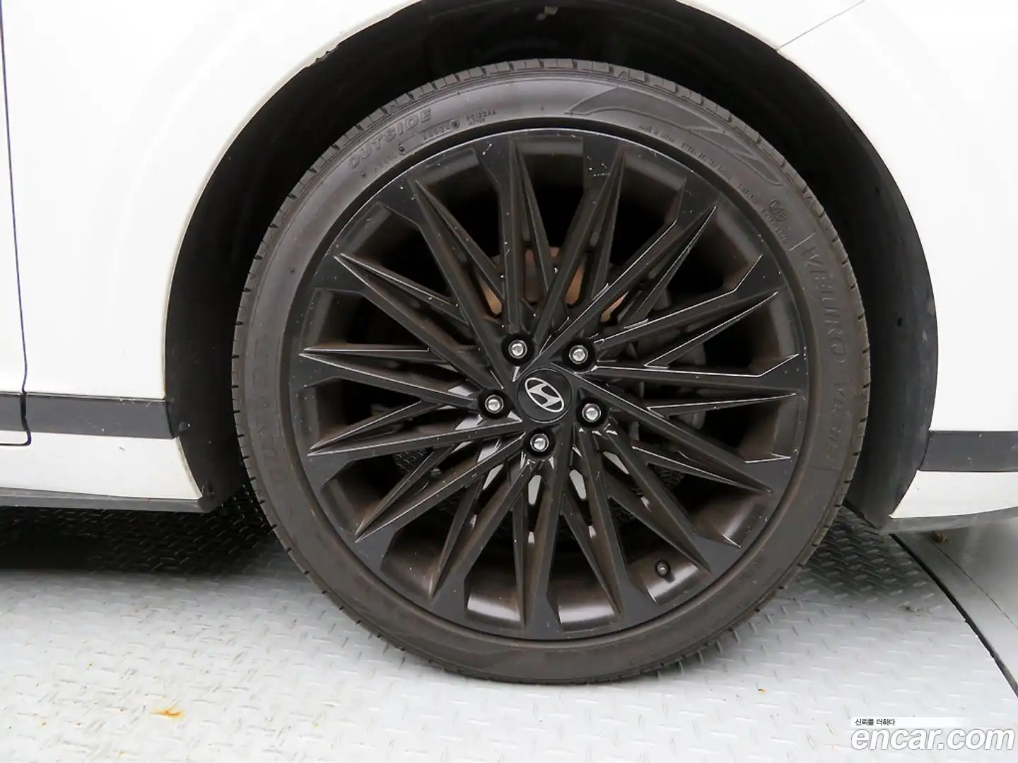 Grandeur Hyundai 2023.3-OPTION-024