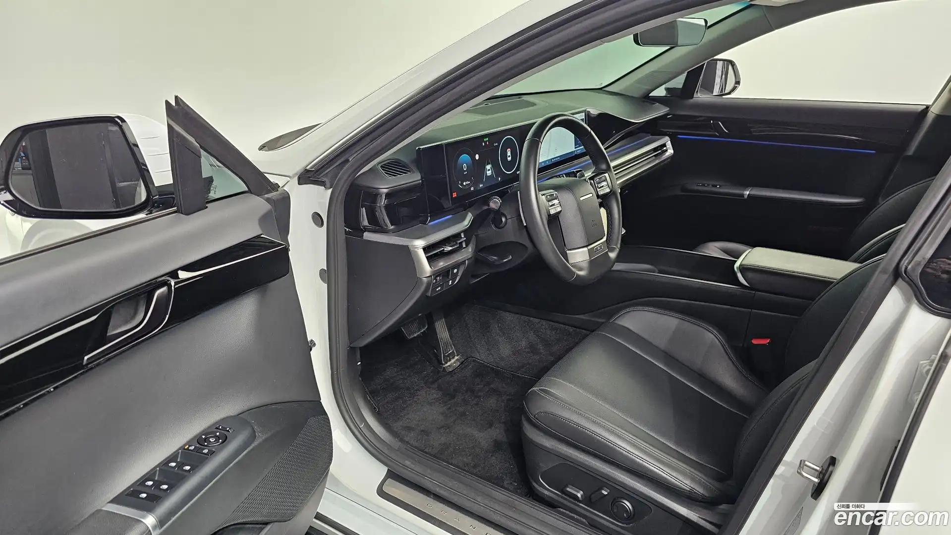 Grandeur Hyundai 2023.9-INNER-010