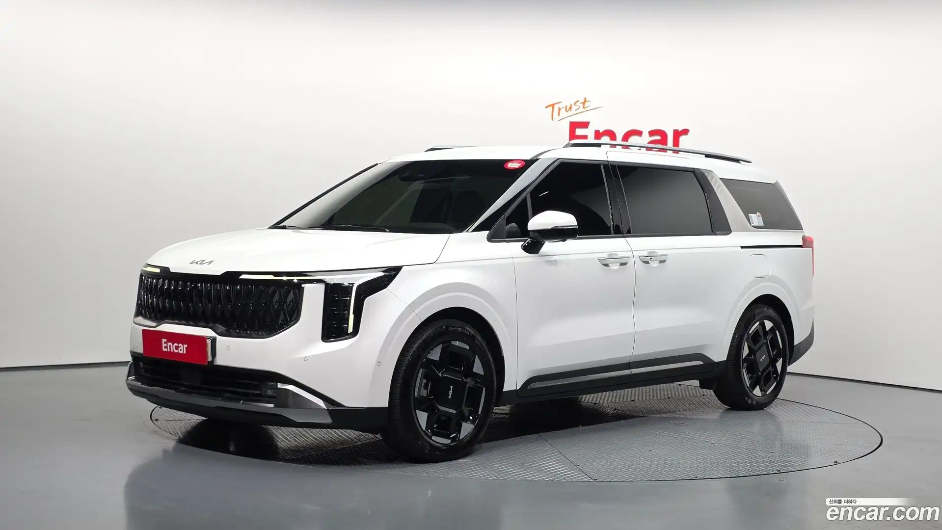 Canival Kia 2023.11-OUTER-001