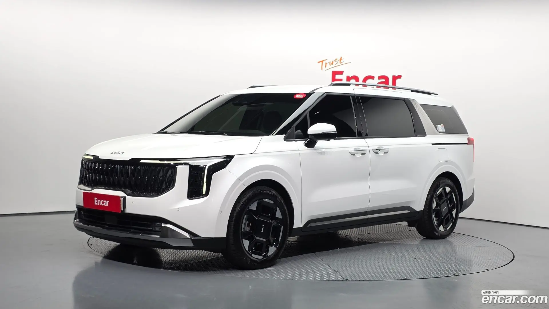 Main__Slider__Photo:Canival Kia 2023.11-0