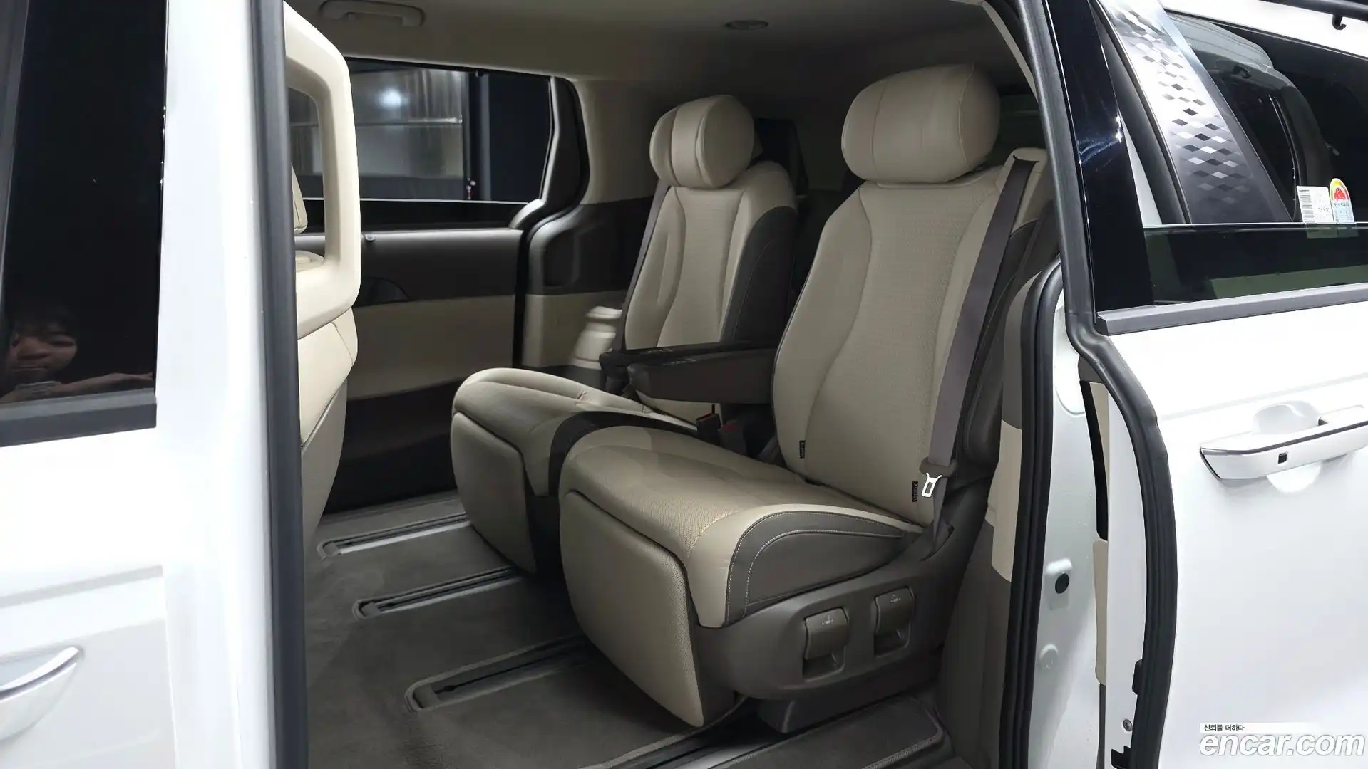 Canival Kia 2023.11-INNER-036