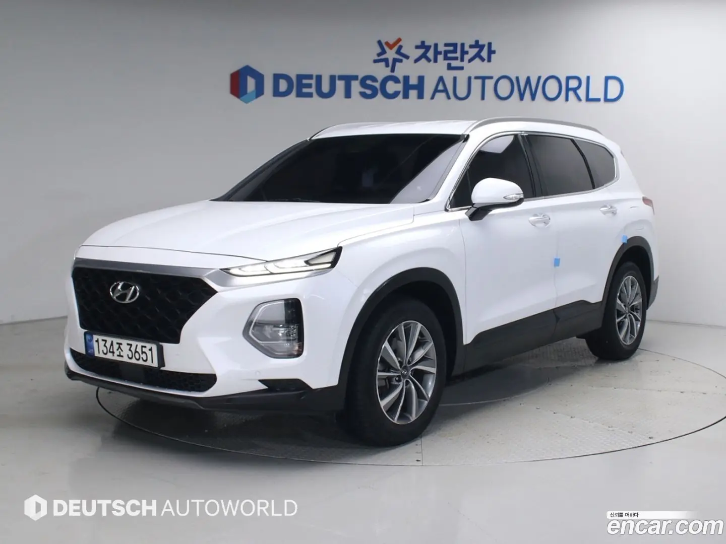 Main__Slider__Photo:Santafe Hyundai 2018.2-0