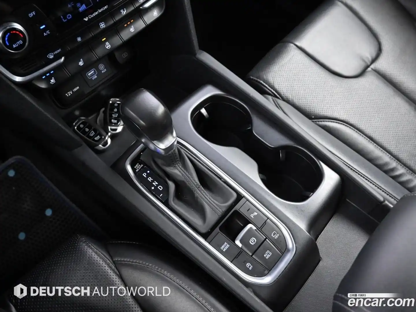 Santafe Hyundai 2018.2-INNER-009